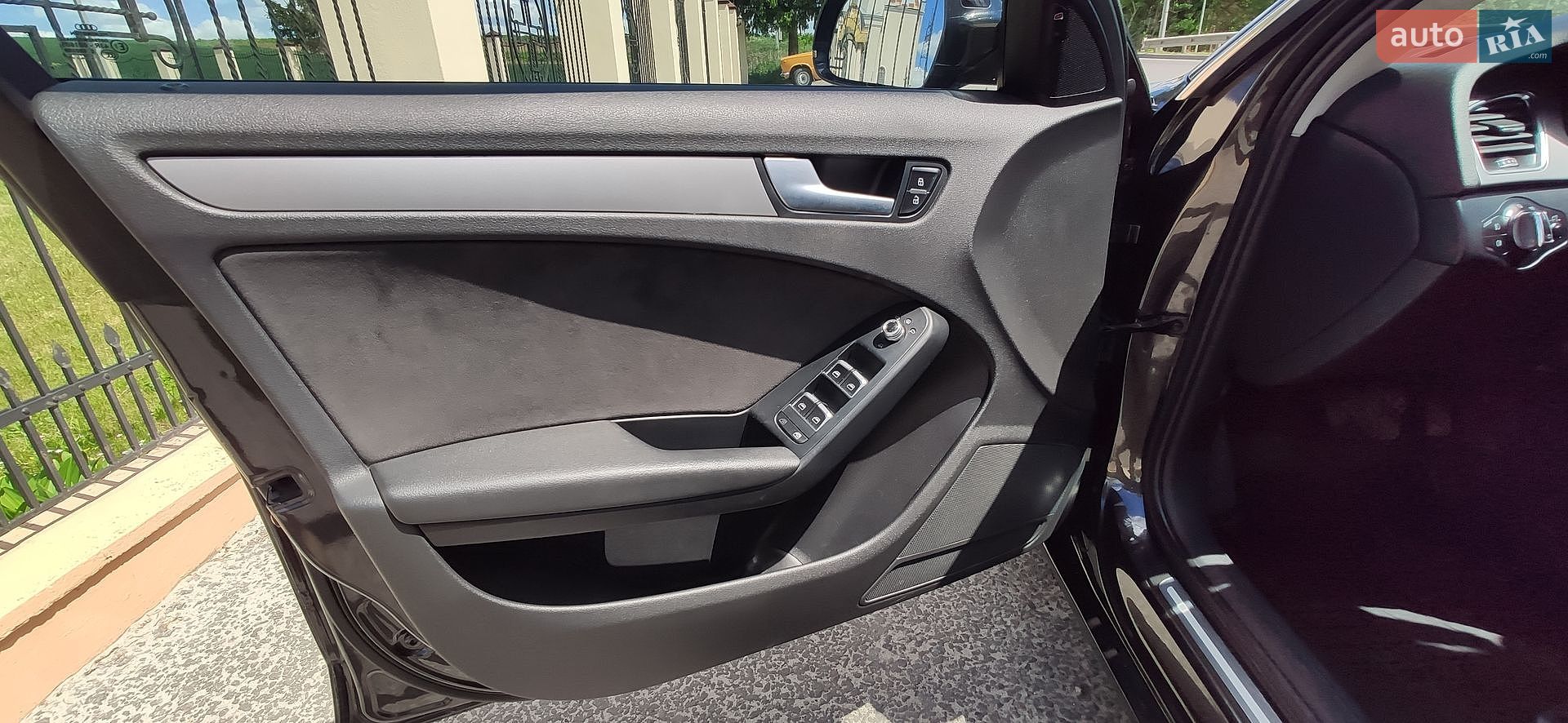 Audi A4 2014 VIN WAUZZZ8K0EA127675 фото оголошення 5 з 19