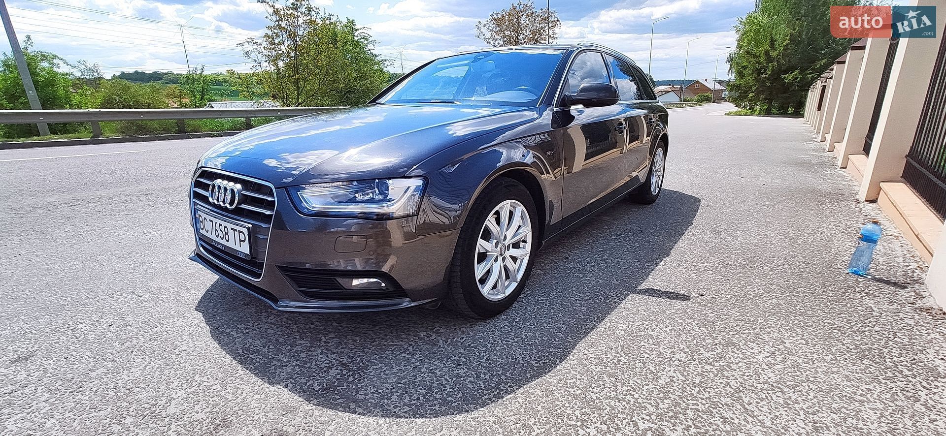 Audi A4 2014 VIN WAUZZZ8K0EA127675 фото оголошення 10 з 19
