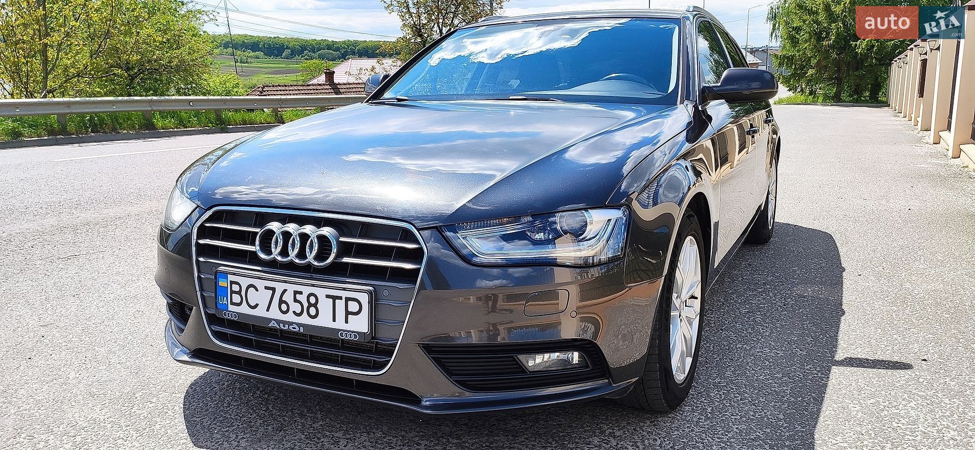 Audi A4 2014 VIN WAUZZZ8K0EA127675 фото оголошення 16 з 19