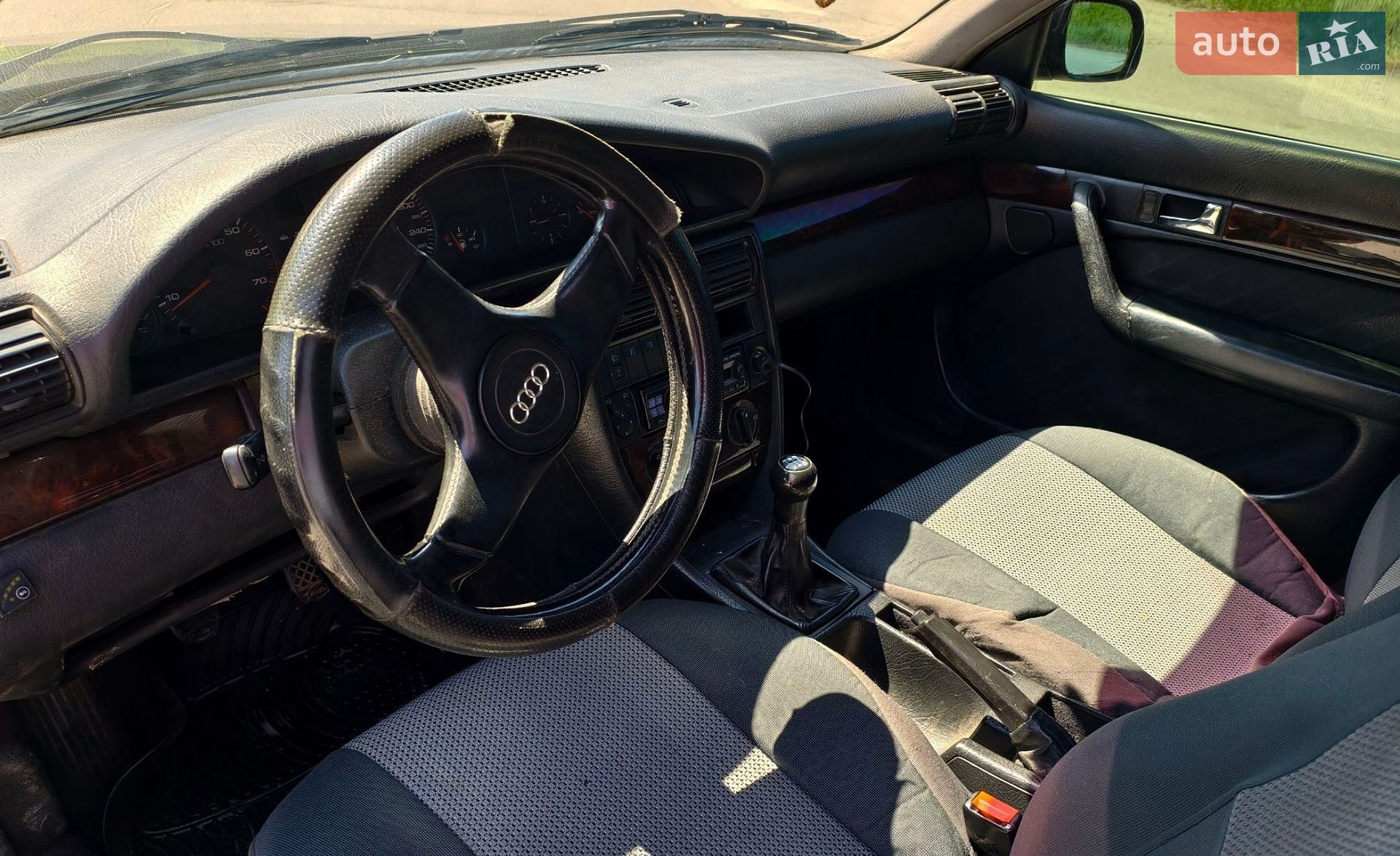 Audi 100 1994 VIN WAUZZZ4AZRN063487 фото оголошення 4 з 9