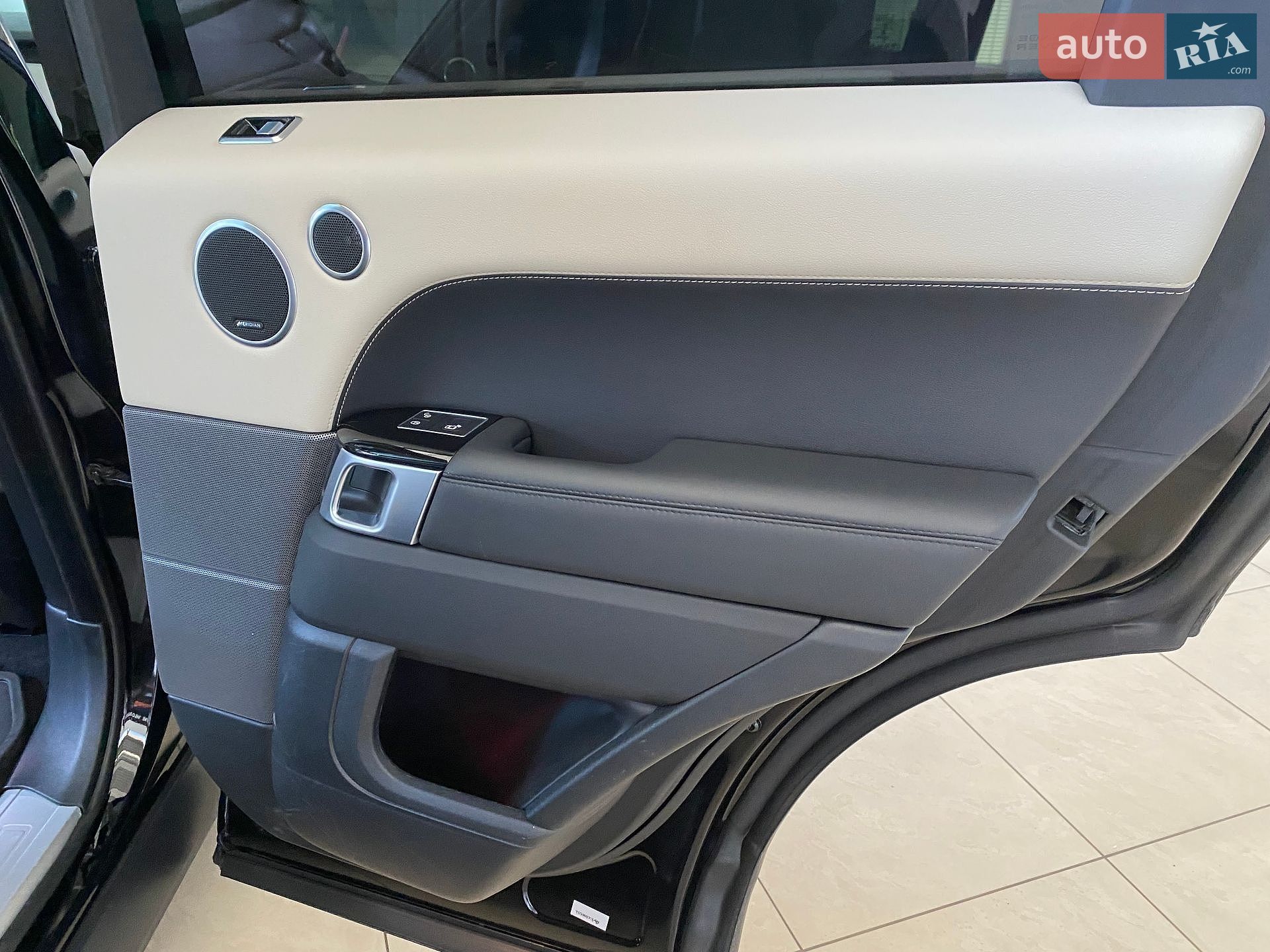 Land Rover Range Rover Sport 2019 VIN SALWR2RK7KA872889 фото оголошення 38 з 42