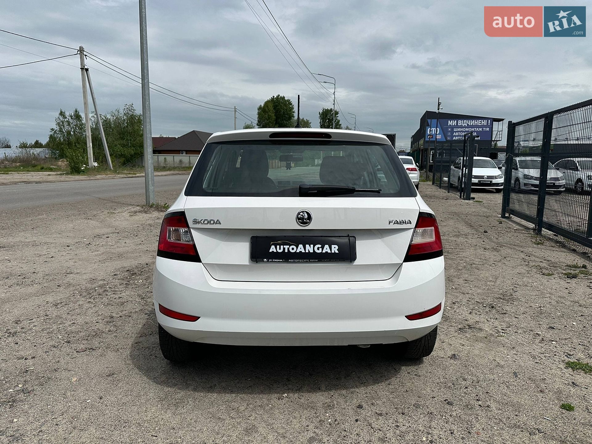 Skoda Fabia 2018 VIN TMBEP2NJ4KB500104 фото оголошення 6 з 17