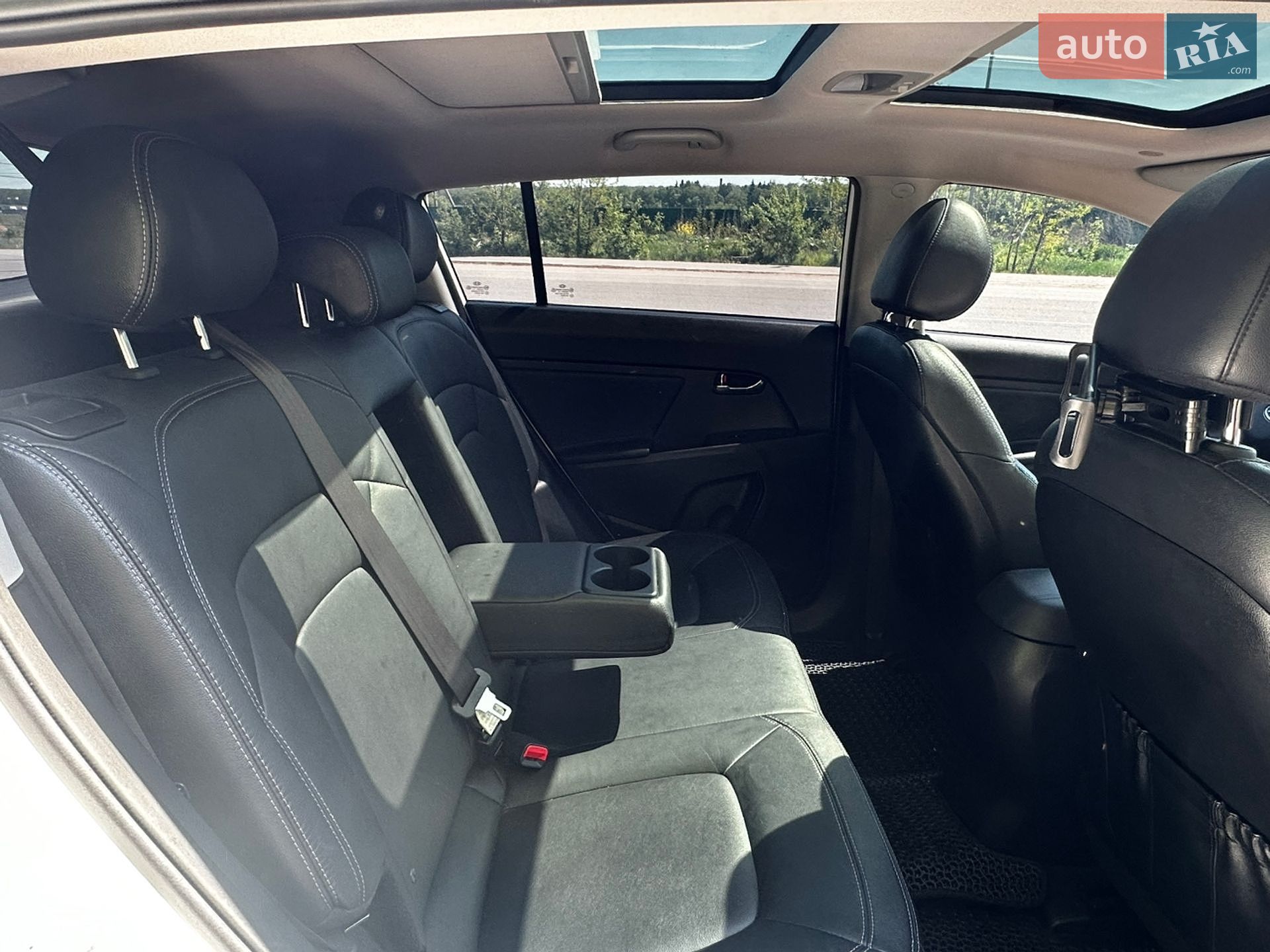 Kia Sportage 2012 VIN KNAPB813BCK360305 фото оголошення 8 з 40