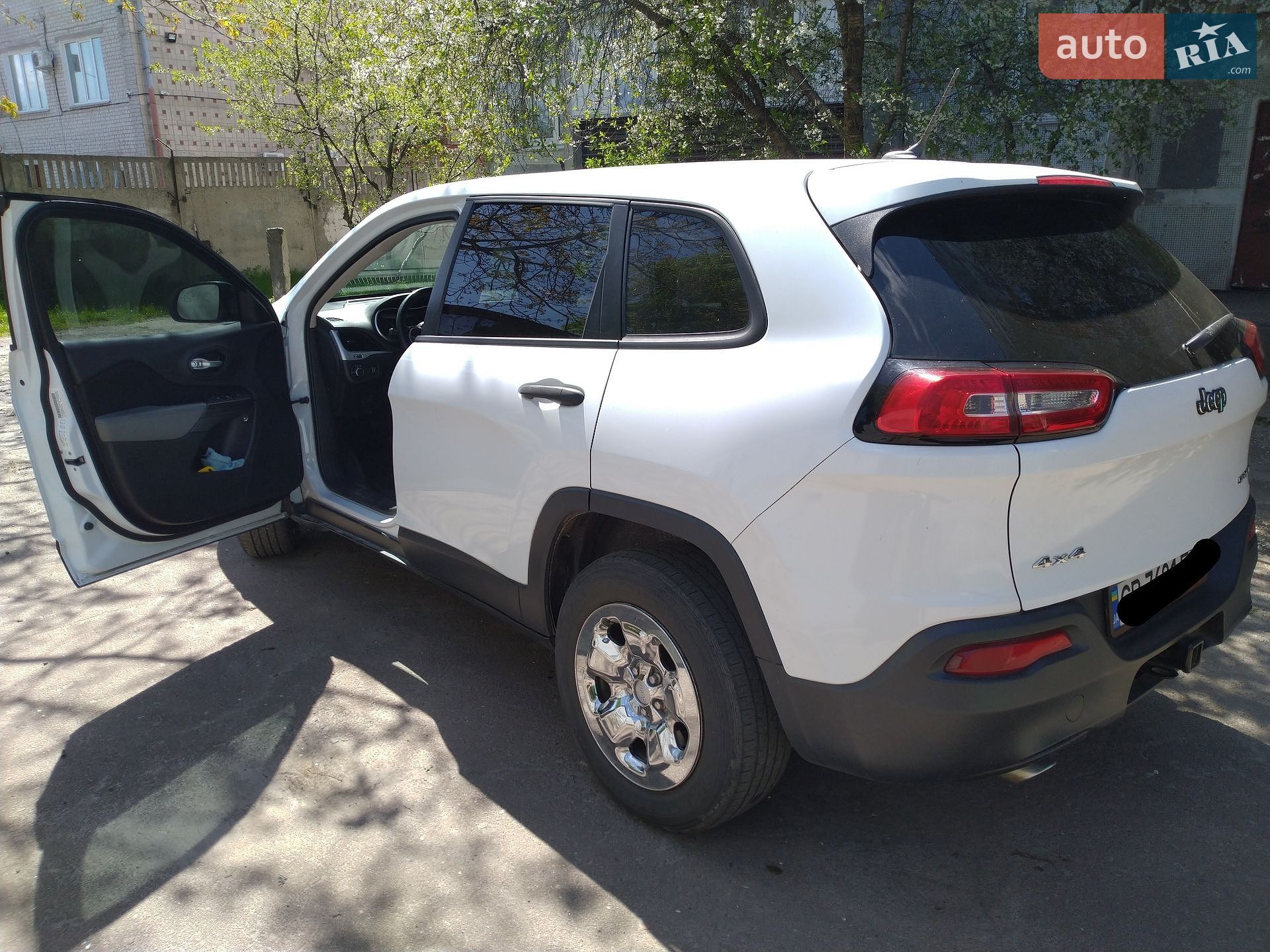 Jeep Cherokee 2014 VIN 1C4PJMAB1EW187210 фото оголошення 3 з 24