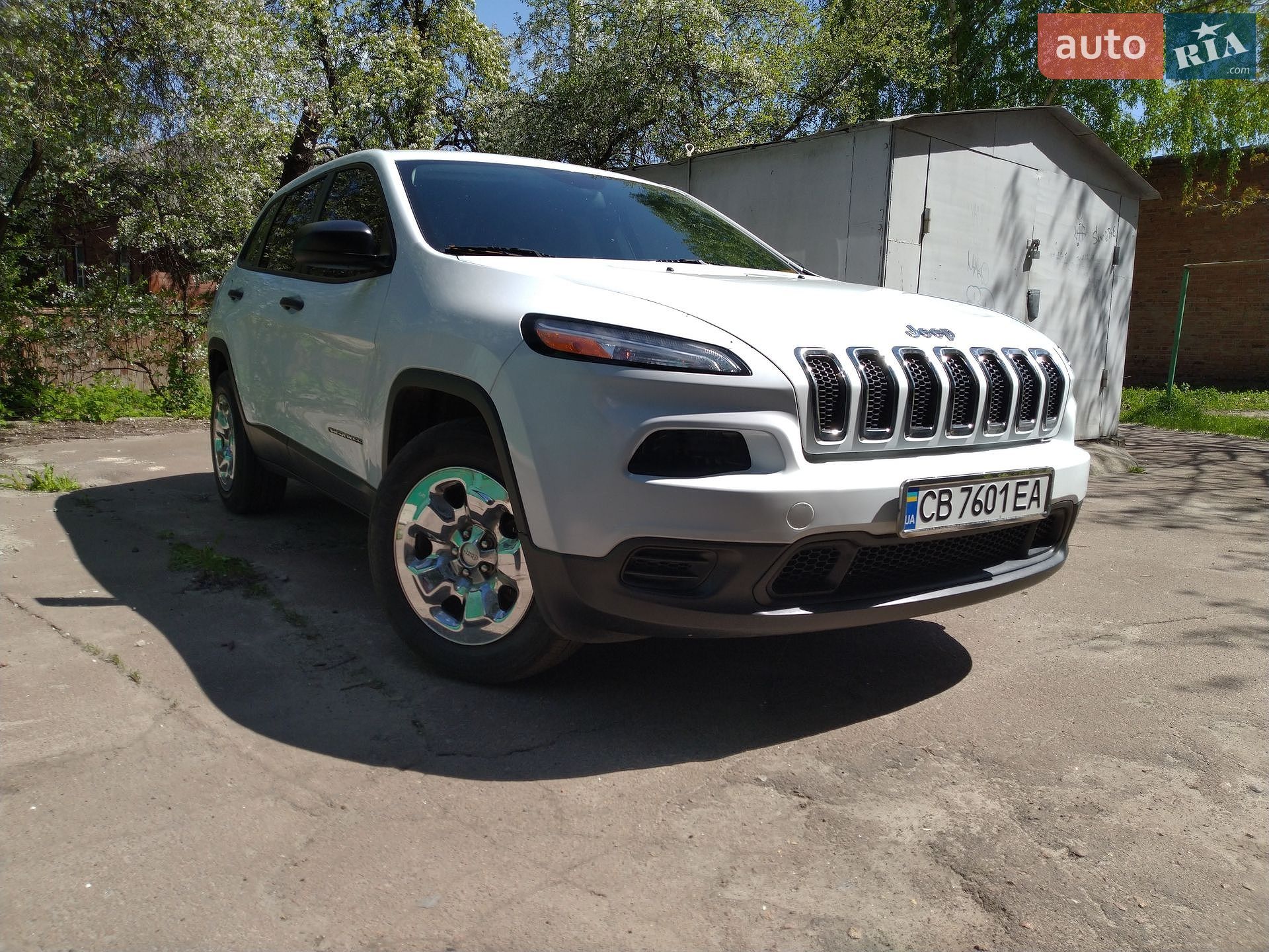 Jeep Cherokee 2014 VIN 1C4PJMAB1EW187210 фото оголошення 4 з 24