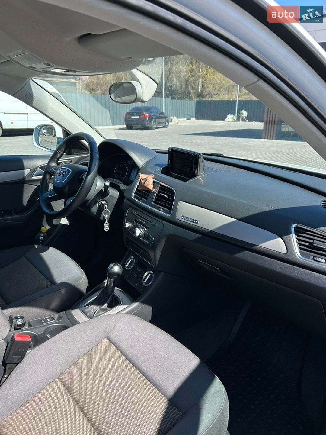 Audi Q3 2012 VIN WAUZZZ8U7DR021743 фото оголошення 14 з 18