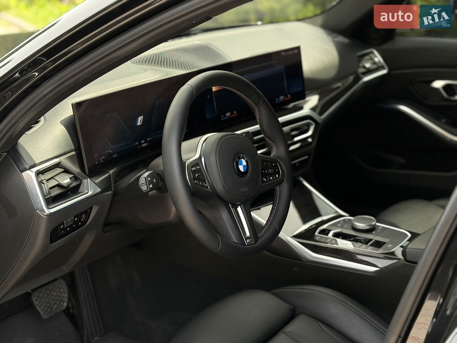 BMW 3 Series 2022 VIN 3MW39FF06P8D04508 фото оголошення 32 з 45