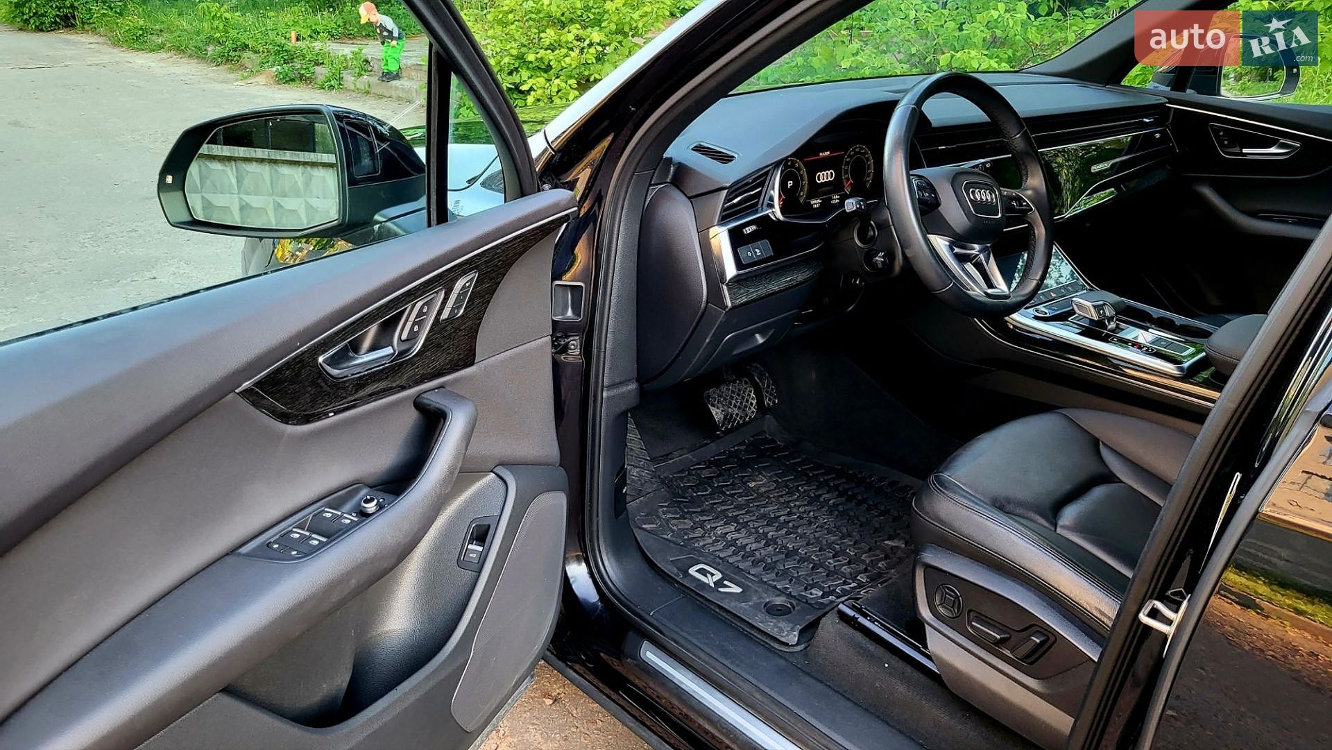Audi Q7 2020 VIN WA1AXAF70MD010336 фото оголошення 13 з 59