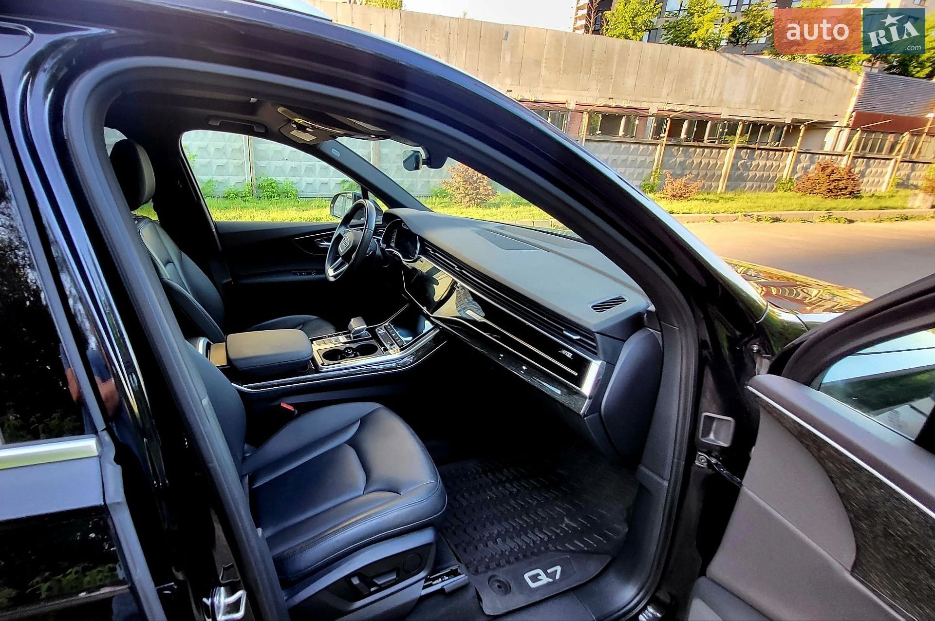 Audi Q7 2020 VIN WA1AXAF70MD010336 фото оголошення 24 з 59