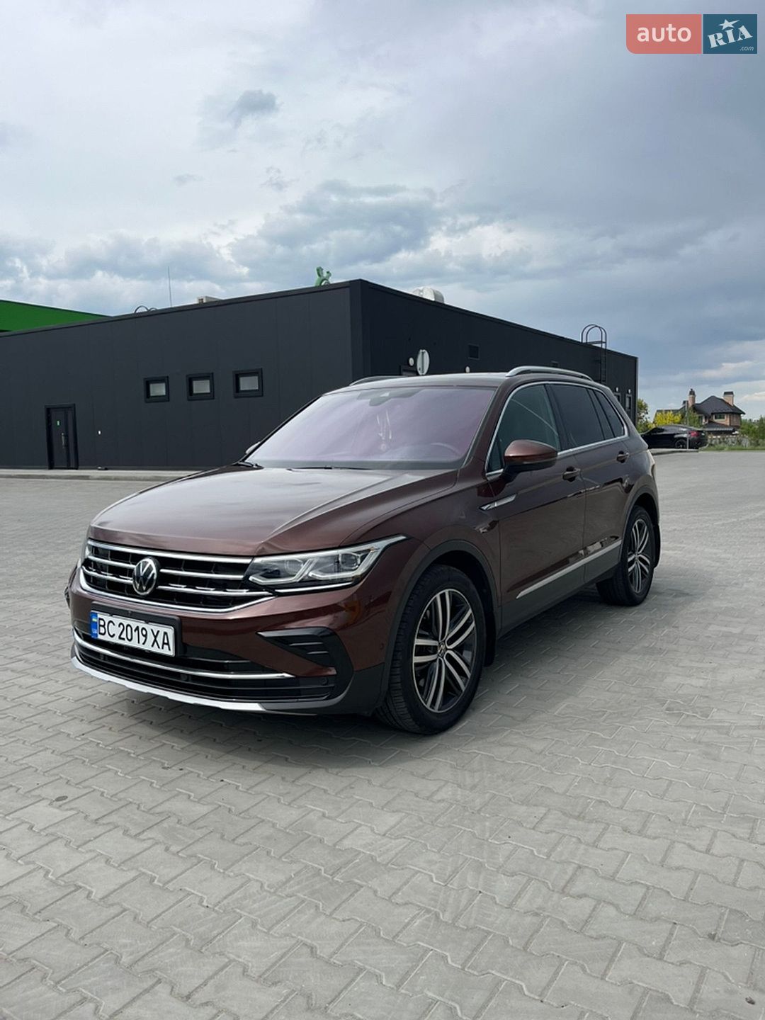 Volkswagen Tiguan 2021 VIN WVGZZZ5NZMW542192 фото оголошення 2 з 25