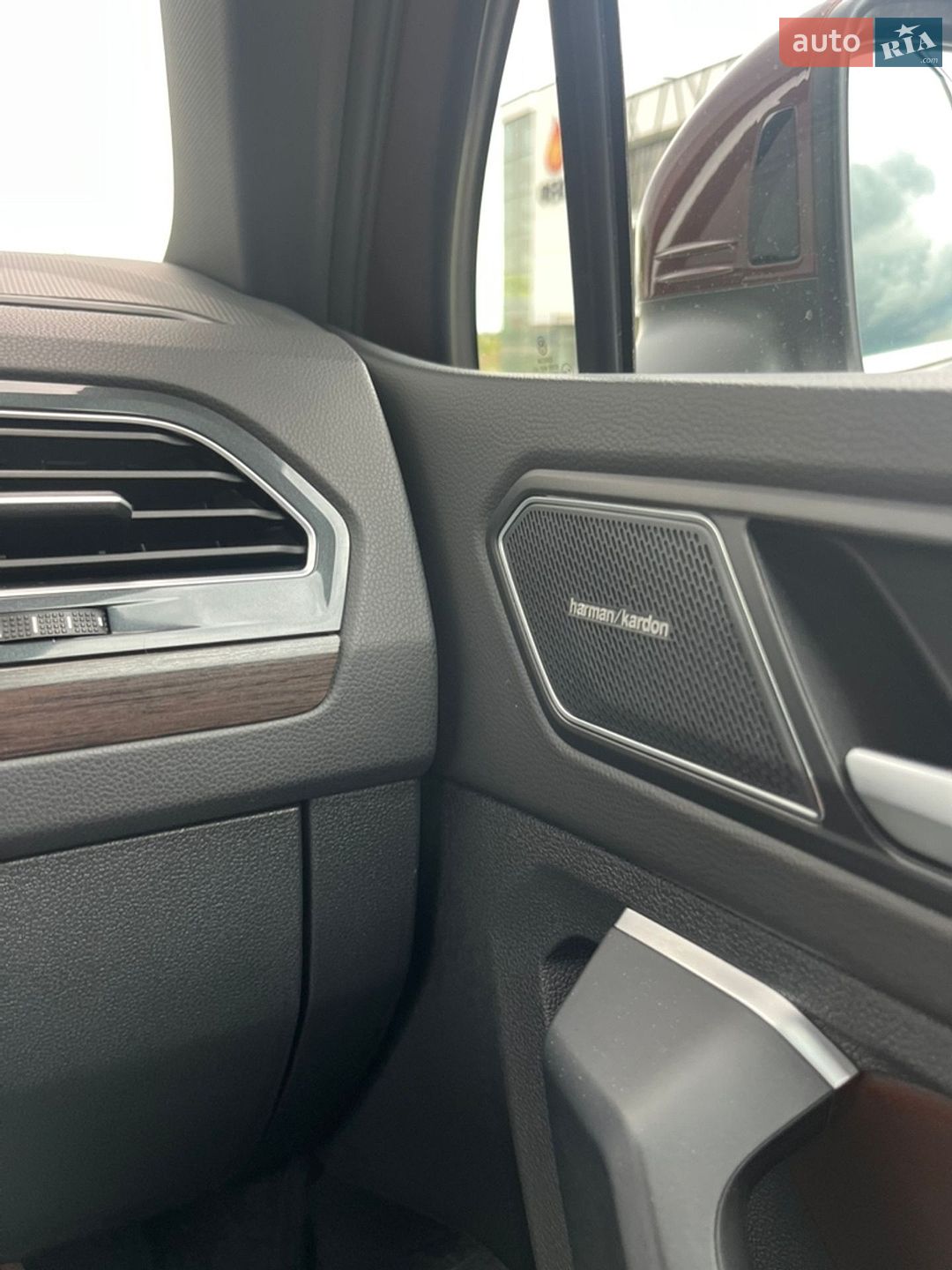 Volkswagen Tiguan 2021 VIN WVGZZZ5NZMW542192 фото оголошення 17 з 25