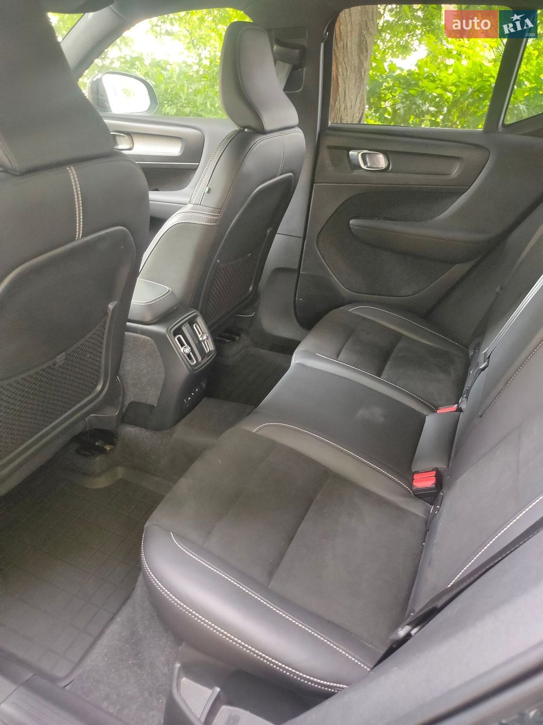 Volvo XC40 2021 VIN YV4ED3UR0N2653554 фото оголошення 17 з 42