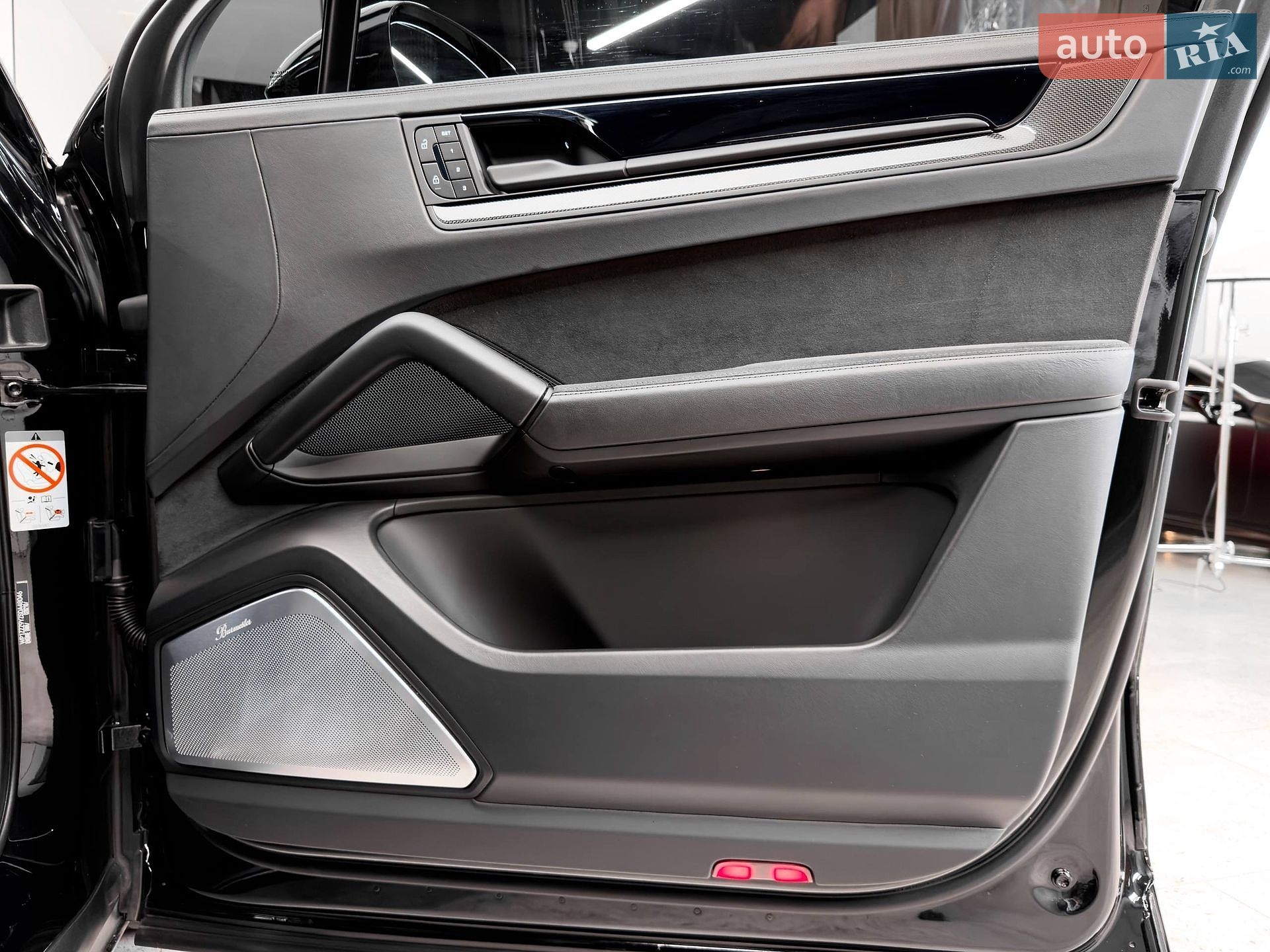 Porsche Cayenne Coupe 2024 VIN WP1ZZZ9YZSDA48046 фото оголошення 29 з 67