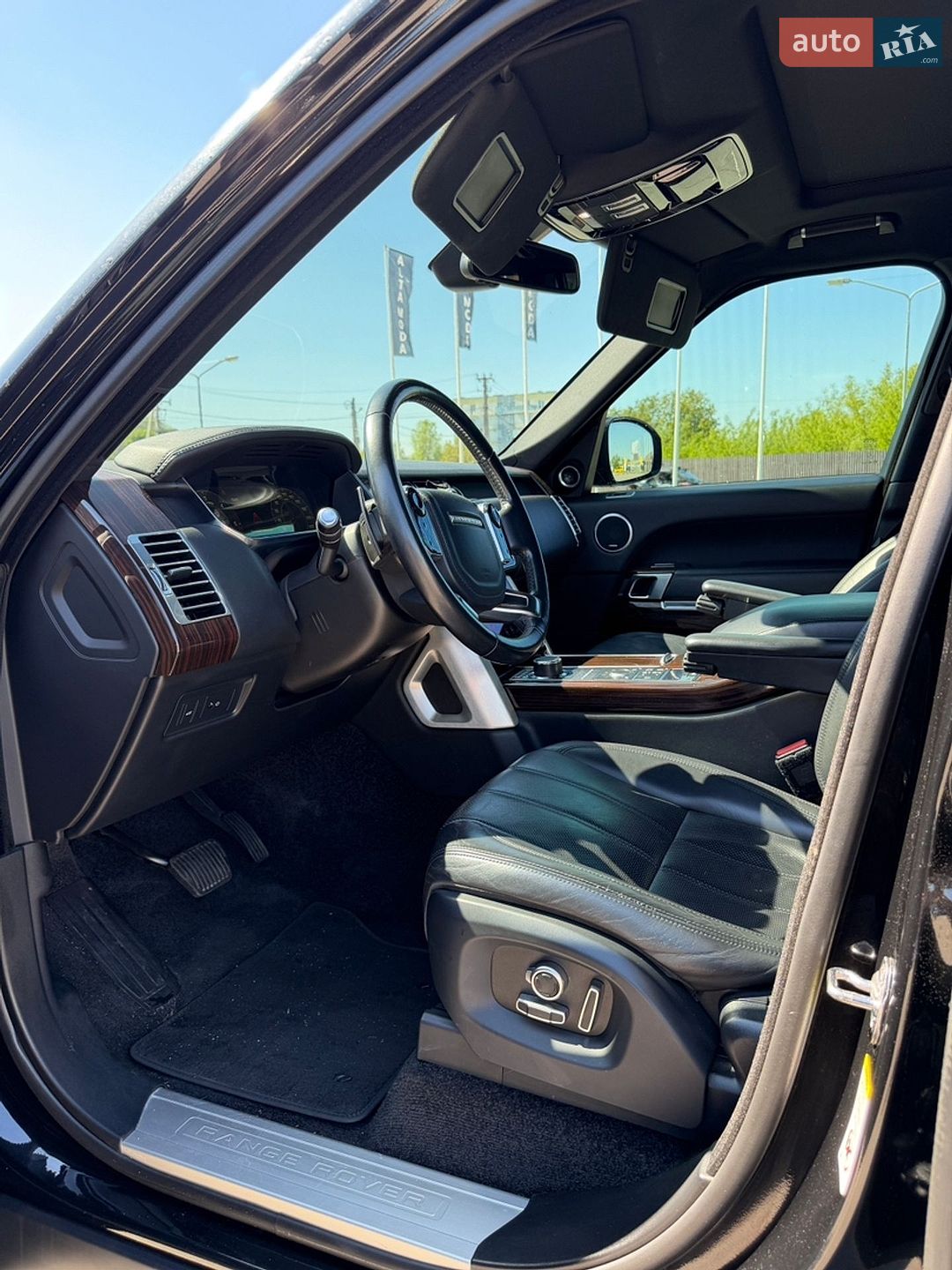 Land Rover Range Rover 2015 VIN SALGS2KF5GA252877 фото оголошення 18 з 27
