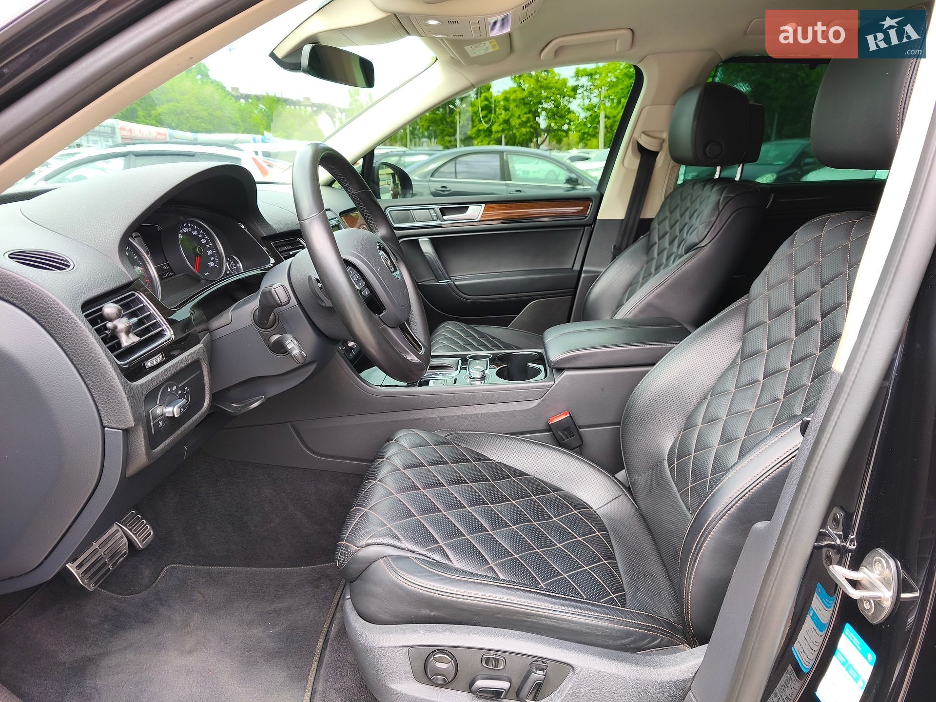 Volkswagen Touareg 2016 VIN WVGZZZ7PZHD015509 фото оголошення 11 з 42