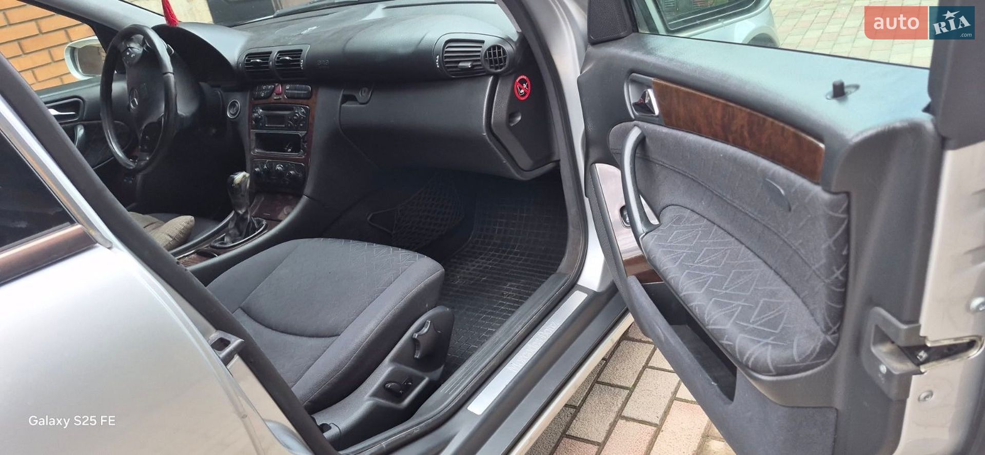 Mercedes-Benz C-Class 2001 VIN WDB2032061F143210 фото оголошення 16 з 28
