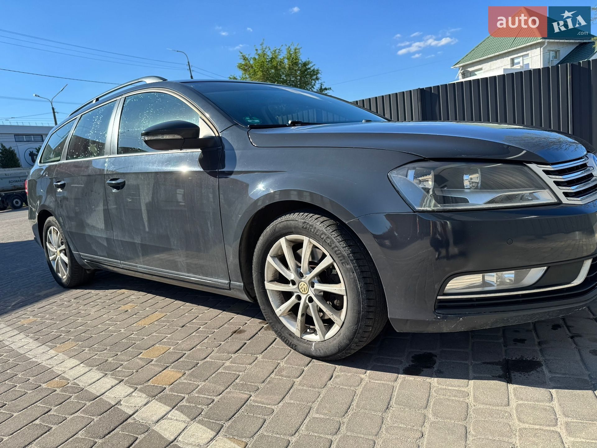 Volkswagen Passat 2011 VIN WVWZZZ3CZBE373995 фото оголошення 3 з 11