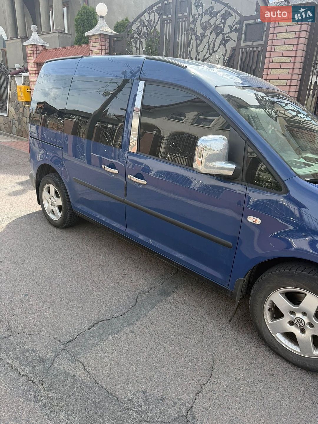 Volkswagen Caddy 2010 VIN WV1ZZZ2KZAX077629 фото оголошення 2 з 9