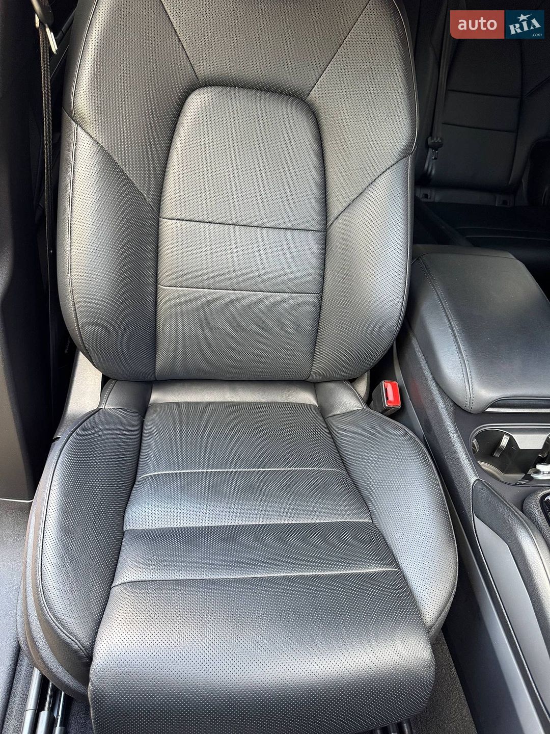 Porsche Cayenne 2023 VIN WP1ZZZ9YZRDA01873 фото оголошення 31 з 87