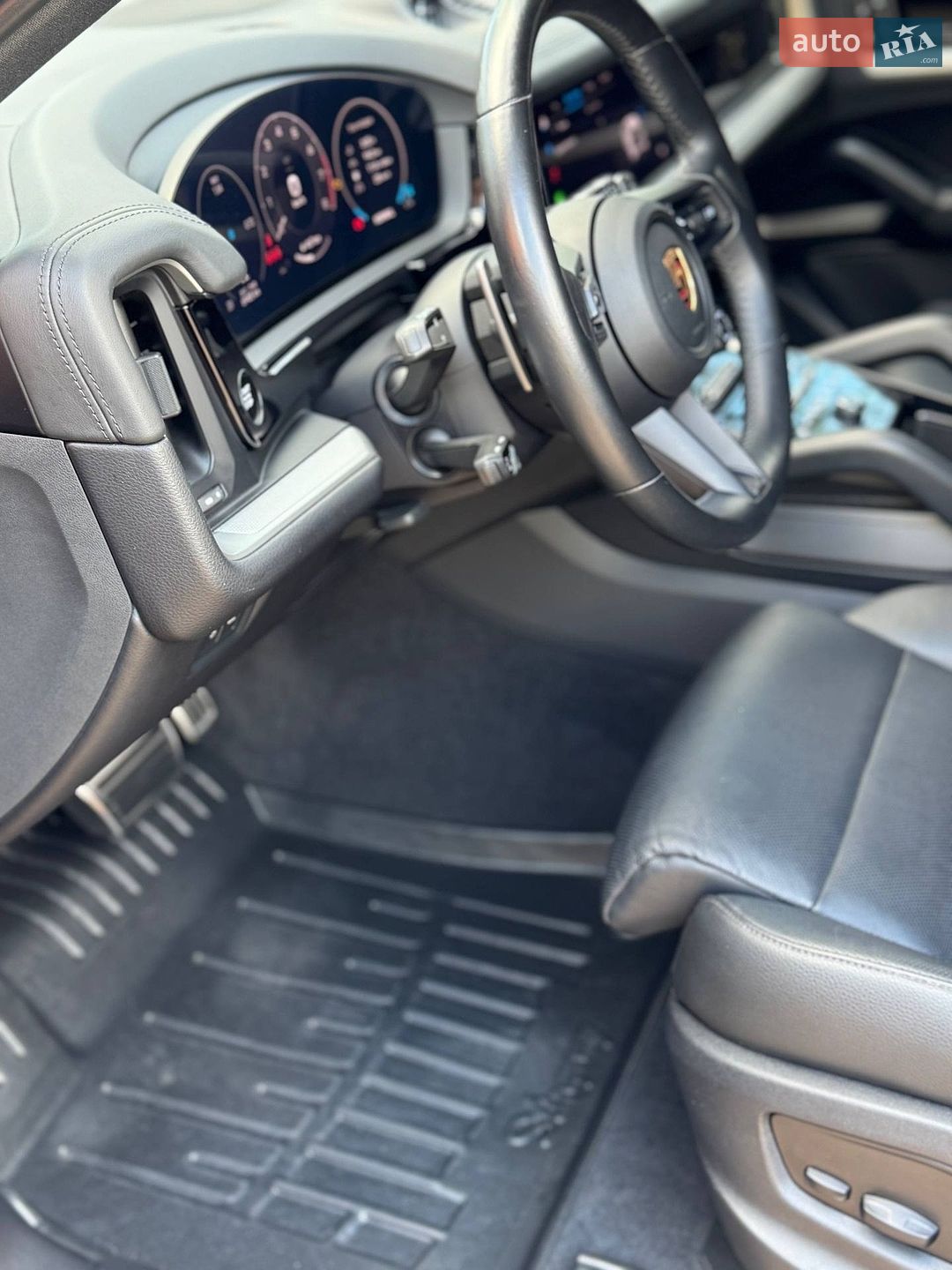 Porsche Cayenne 2023 VIN WP1ZZZ9YZRDA01873 фото оголошення 22 з 87
