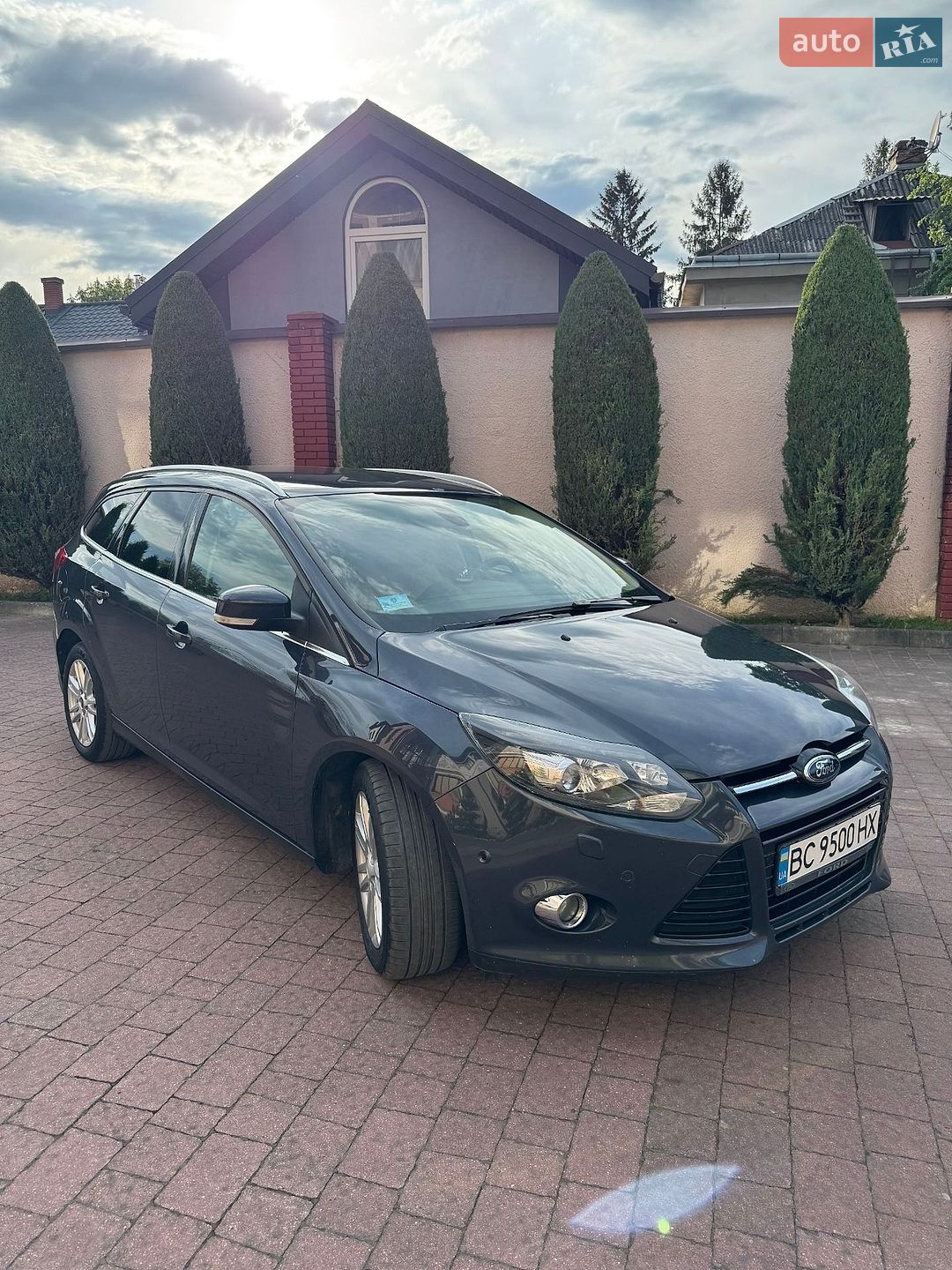 Ford Focus 2013 VIN WF0LXXGCBLDC70816 фото оголошення 4 з 55