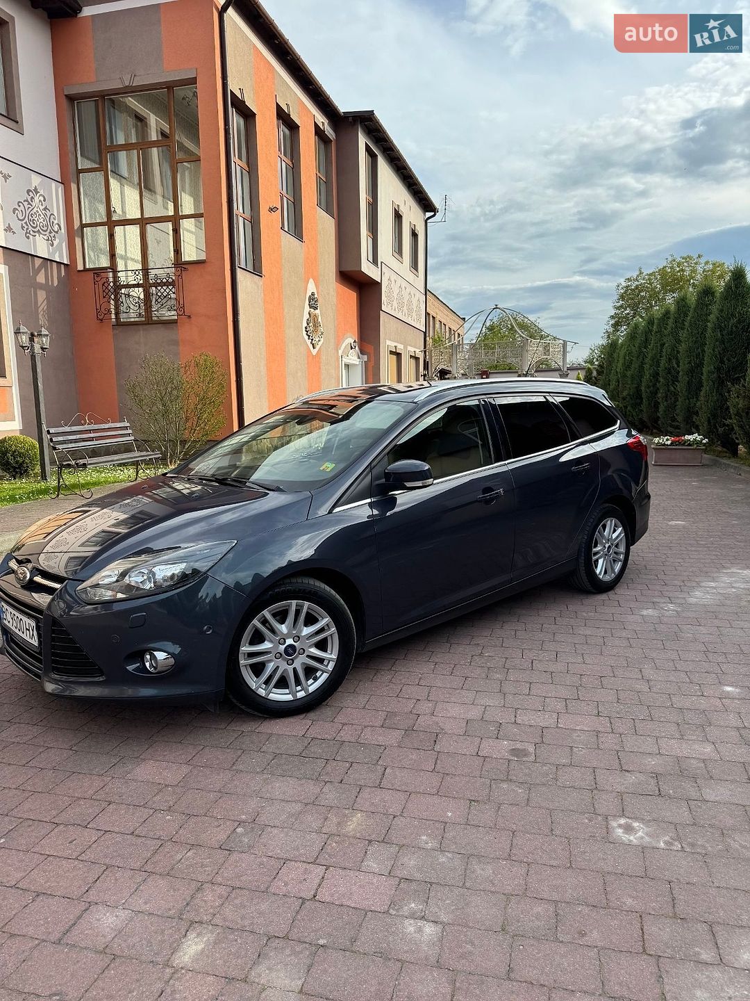 Ford Focus 2013 VIN WF0LXXGCBLDC70816 фото оголошення 16 з 55