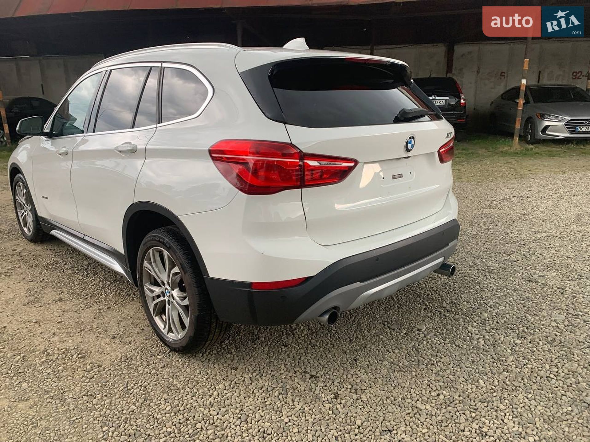 BMW X1 2017 VIN WBXHT3Z30H4A65725 фото оголошення 7 з 38