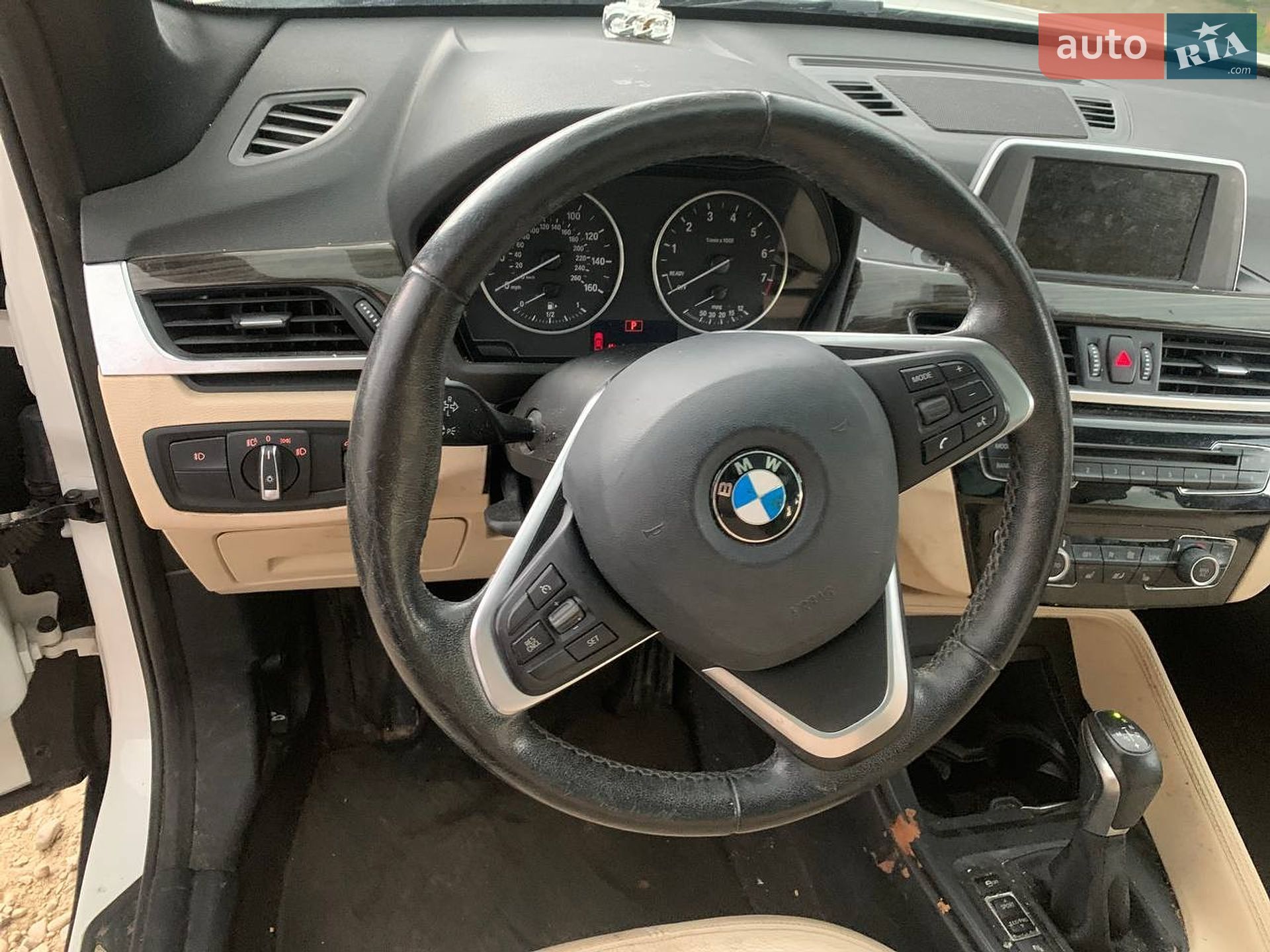 BMW X1 2017 VIN WBXHT3Z30H4A65725 фото оголошення 18 з 38