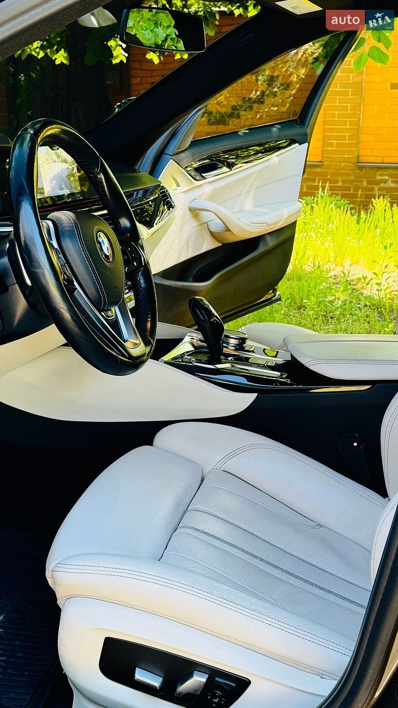BMW 5 Series 2018 VIN WBAJA7C56JWC74853 фото оголошення 27 з 72
