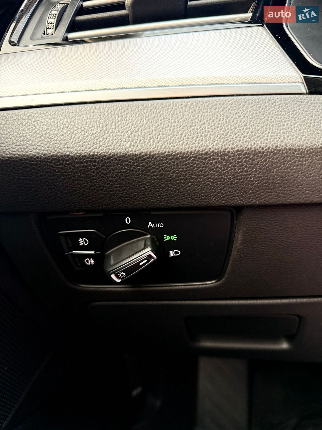Volkswagen Passat 2019 VIN WVWZZZ3CZKE125721 фото оголошення 23 з 27