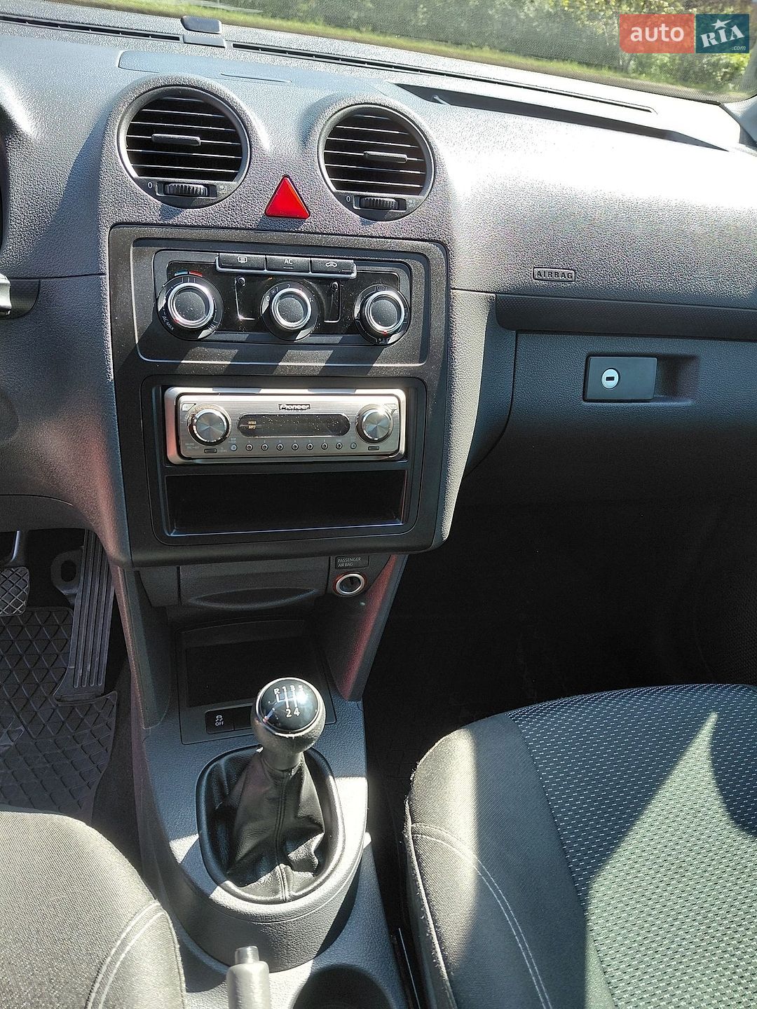Volkswagen Caddy 2011 VIN WV2ZZZ2KZCX052515 фото оголошення 12 з 23