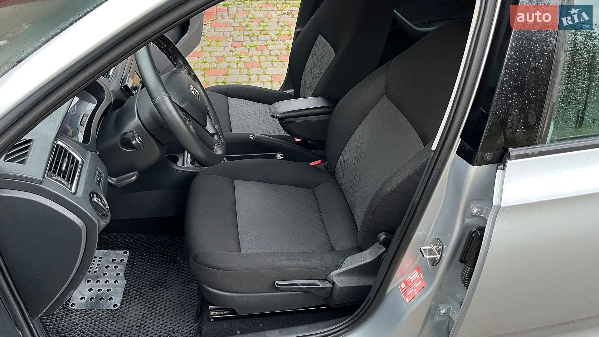 SEAT Toledo 2016 VIN VSSZZZNHZG1026022 фото оголошення 32 з 40