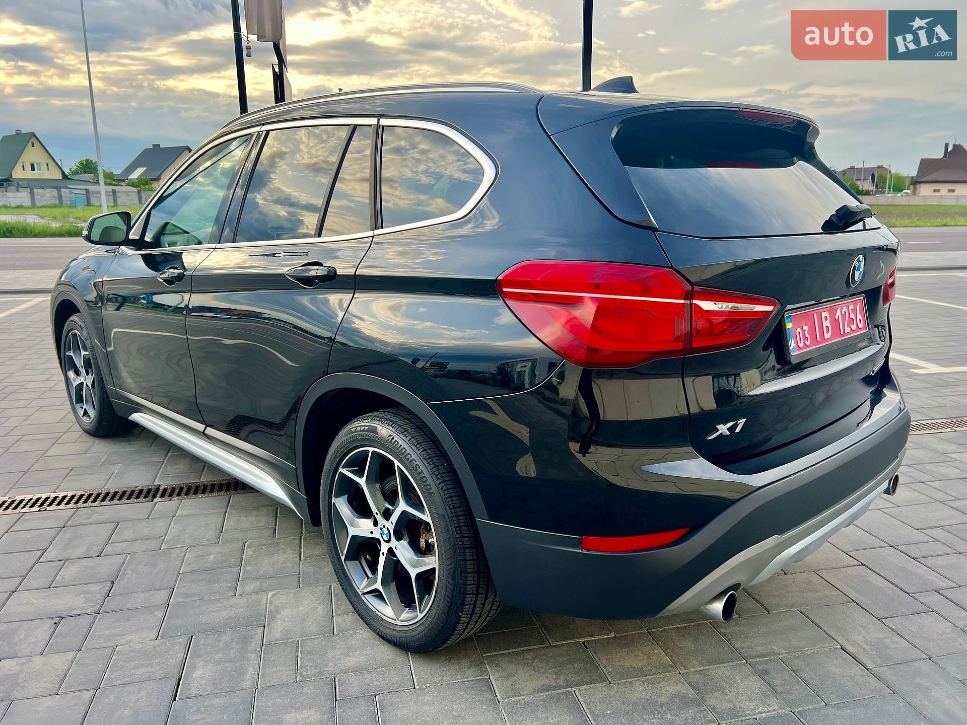 BMW X1 2018 VIN WBXHT3C3XJ3F04000 фото оголошення 7 з 34