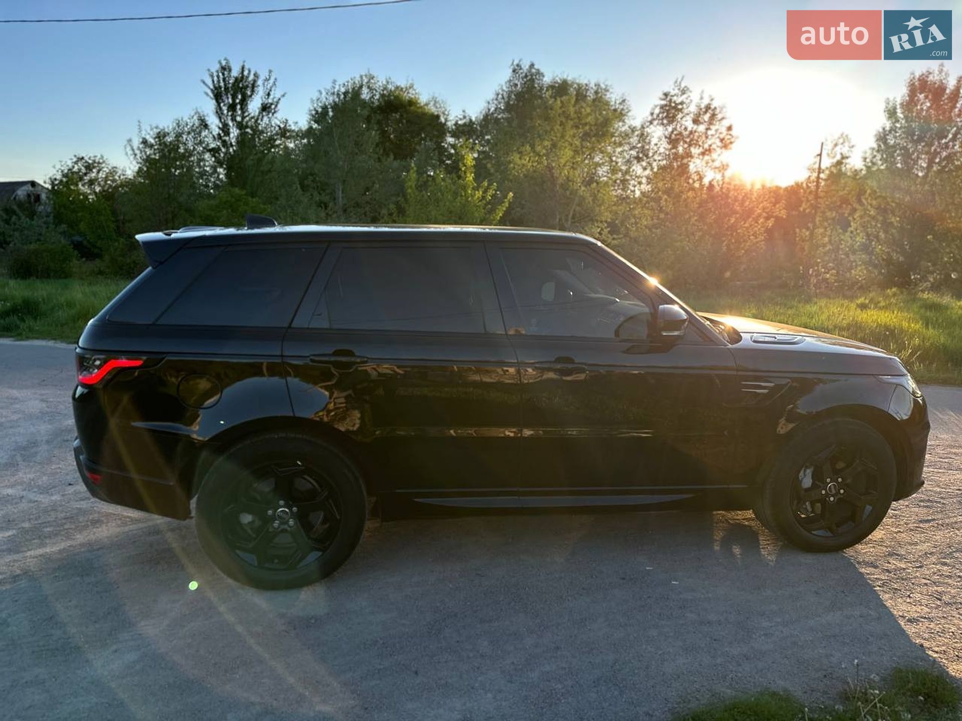 Land Rover Range Rover Sport 2019 VIN SALWR2SU1LA883030 фото оголошення 5 з 17