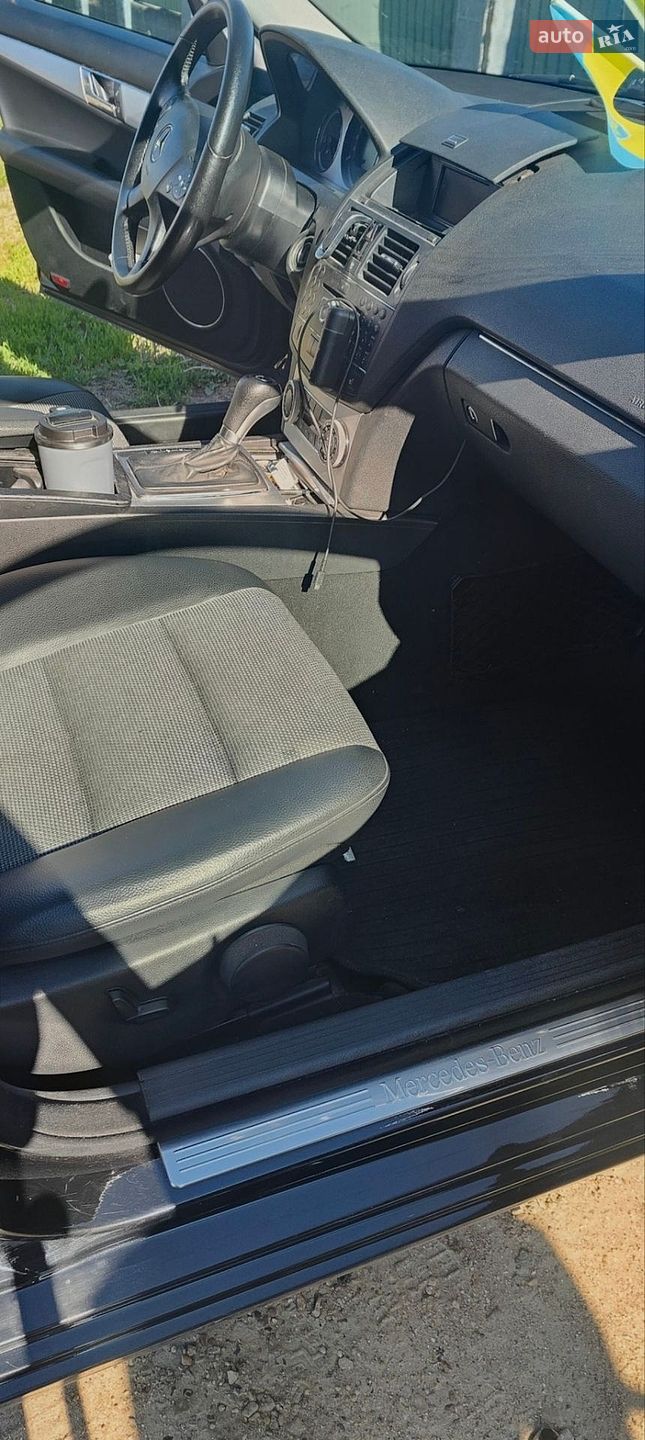 Mercedes-Benz C-Class 2009 VIN WDD2042081F347545 фото оголошення 5 з 8