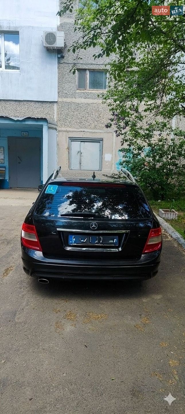 Mercedes-Benz C-Class 2009 VIN WDD2042081F347545 фото оголошення 3 з 8