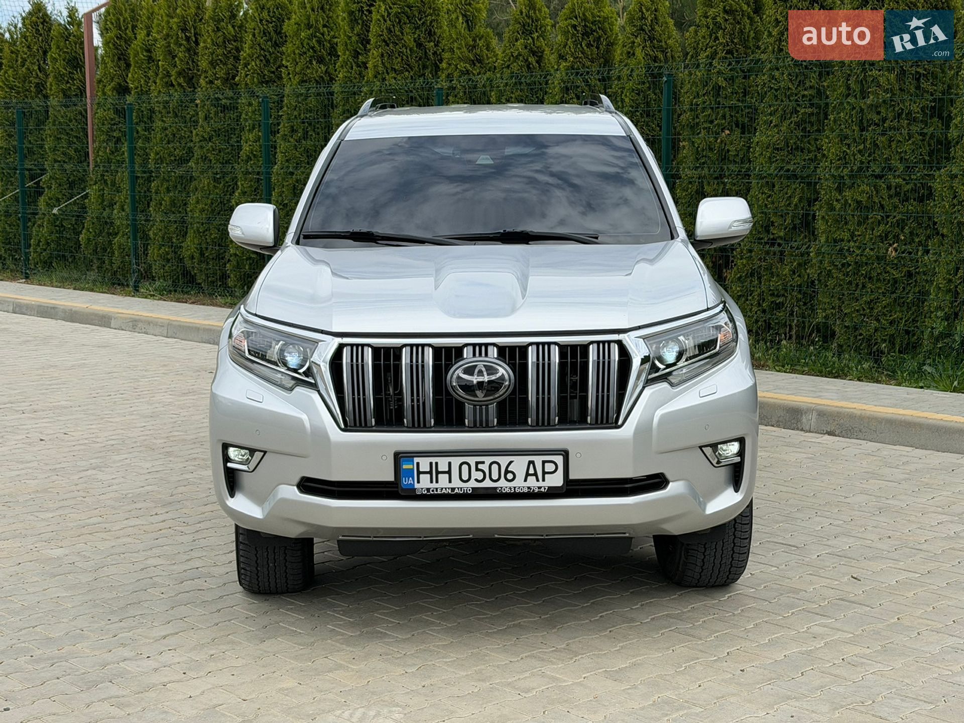 Toyota Land Cruiser Prado 2018 VIN JTEBR3FJ30K096304 фото оголошення 4 з 37