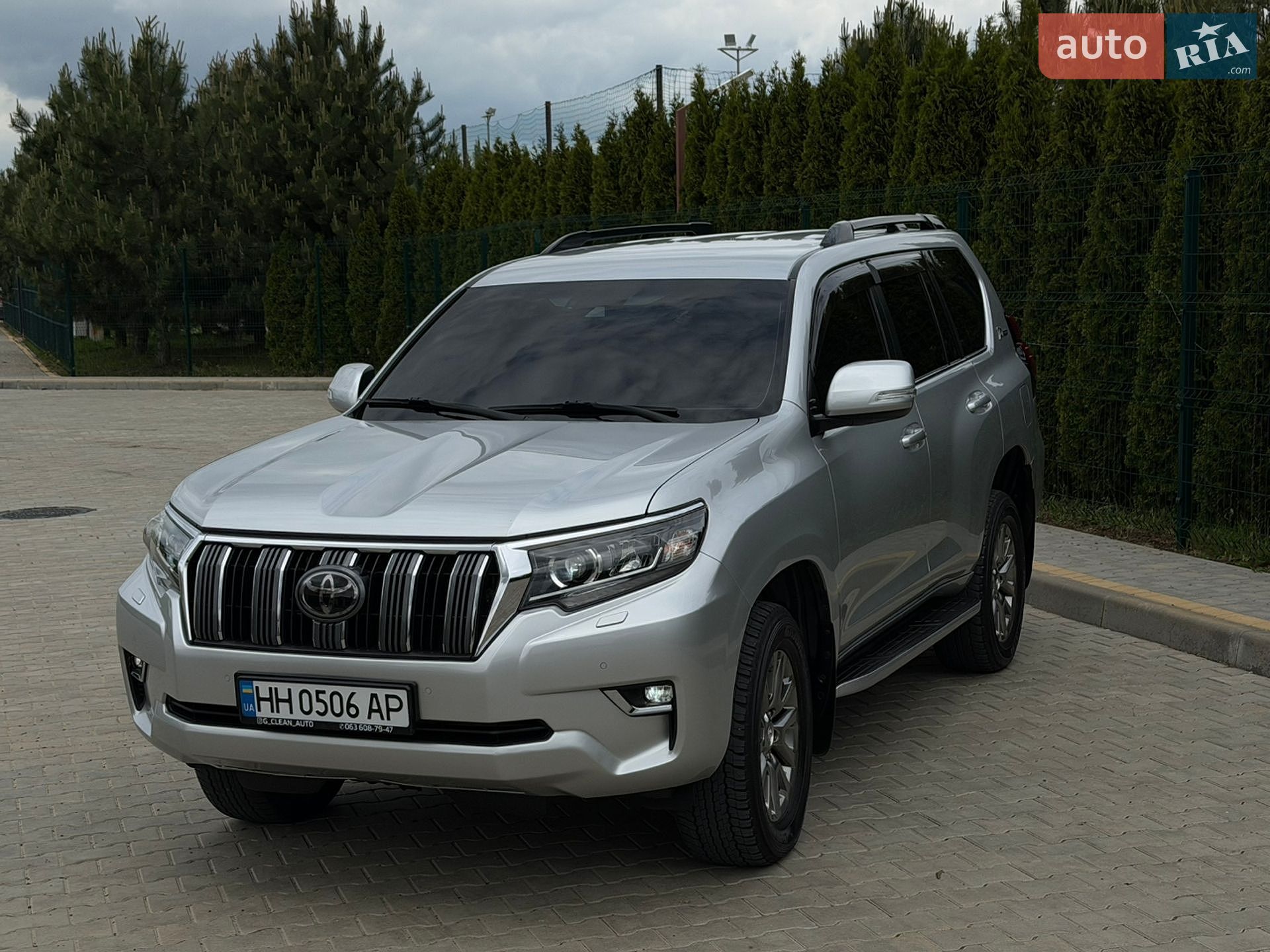 Toyota Land Cruiser Prado 2018 VIN JTEBR3FJ30K096304 фото оголошення 6 з 37
