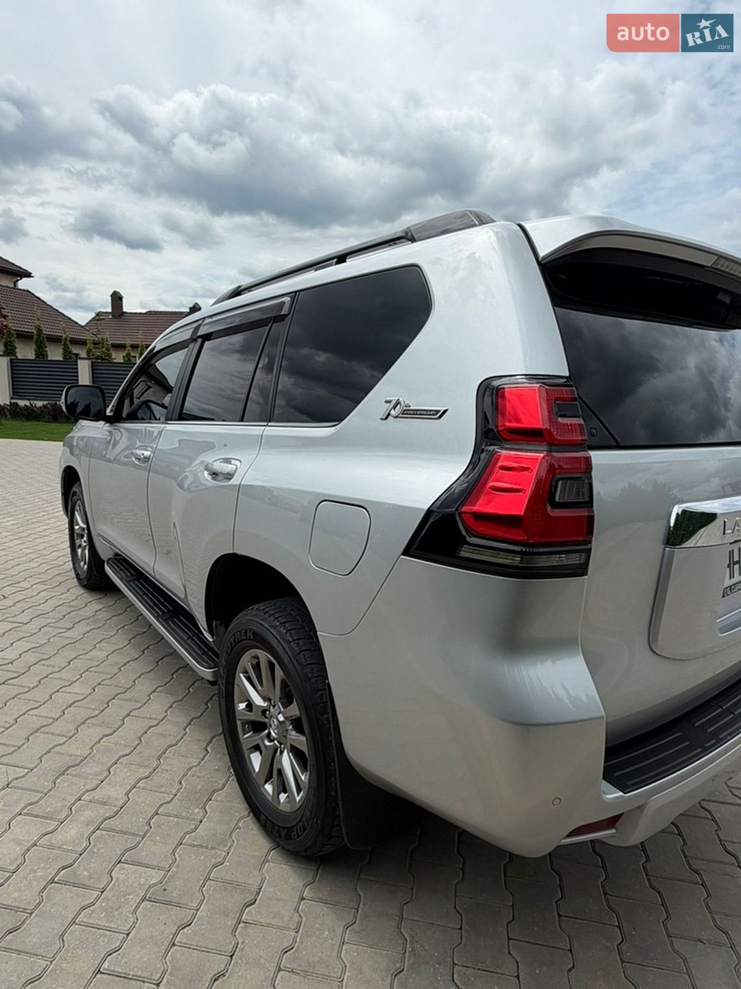 Toyota Land Cruiser Prado 2018 VIN JTEBR3FJ30K096304 фото оголошення 23 з 37