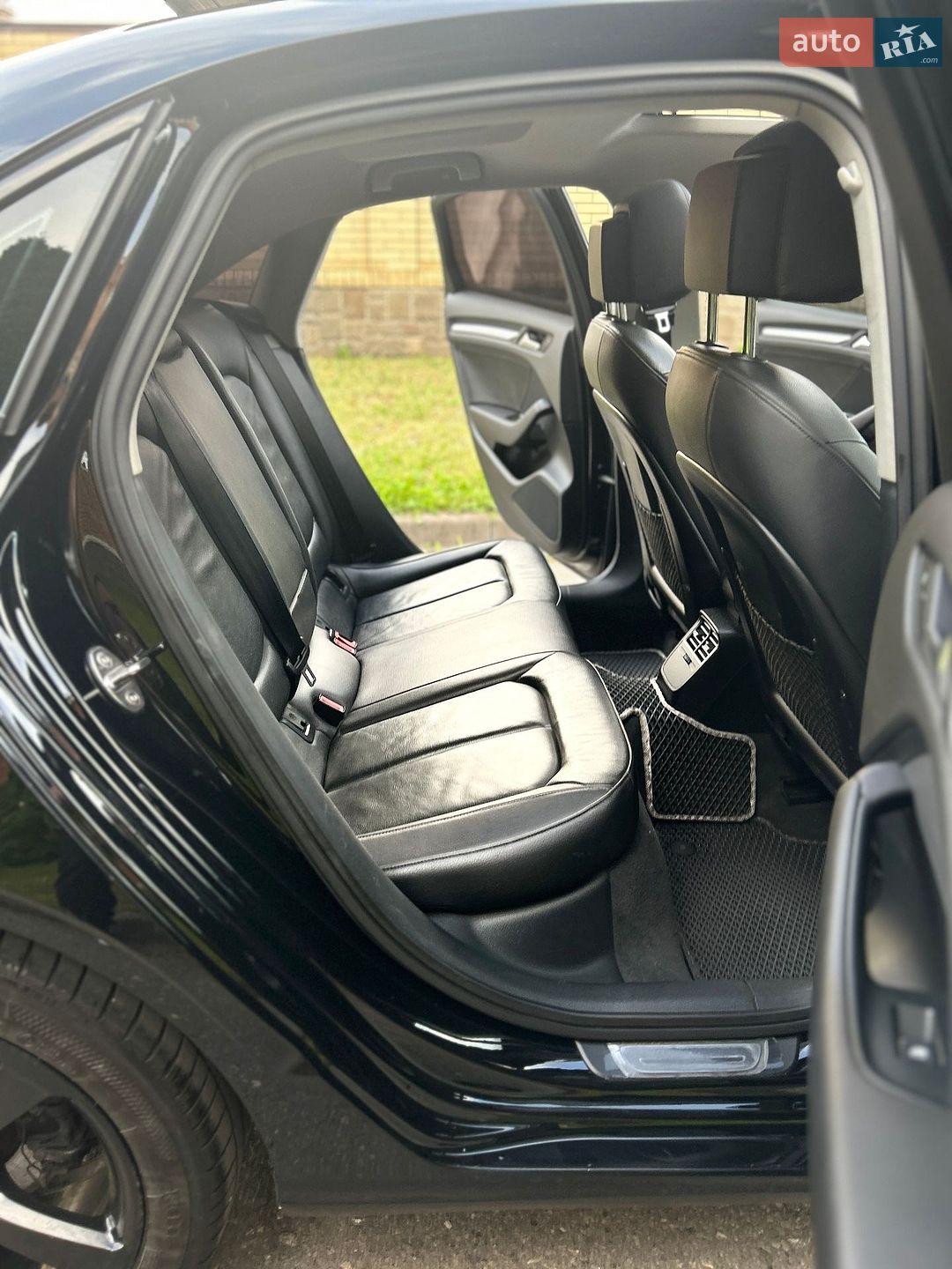 Audi A3 2014 VIN WAUACGFF1F1050695 фото оголошення 15 з 23