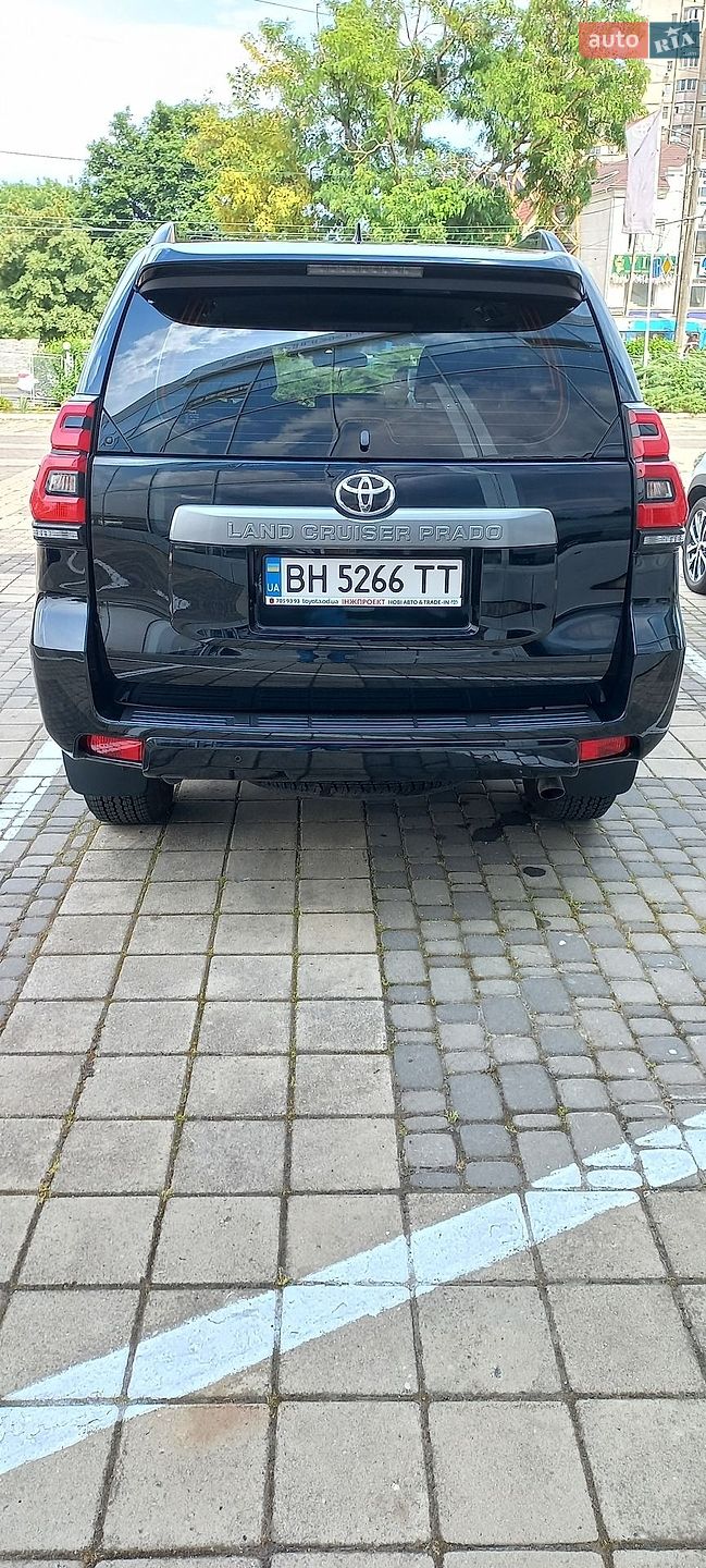Toyota Land Cruiser Prado 2022 VIN JTEBR3FJ90K247033 фото оголошення 2 з 12