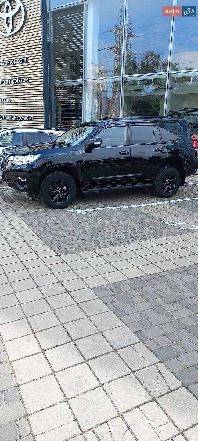 Toyota Land Cruiser Prado 2022 VIN JTEBR3FJ90K247033 фото оголошення 6 з 12