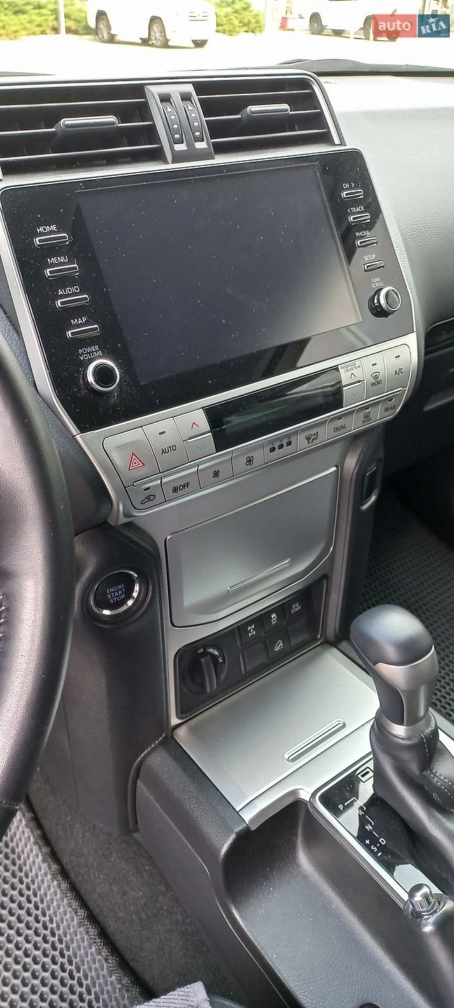 Toyota Land Cruiser Prado 2022 VIN JTEBR3FJ90K247033 фото оголошення 10 з 12
