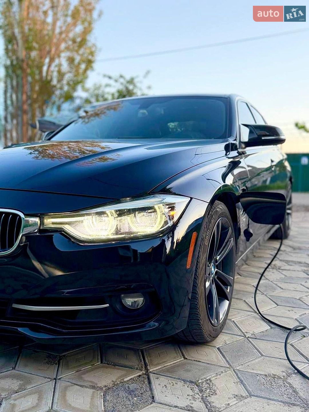 BMW 3 Series 2018 VIN WBA8E1C5XJA756428 фото оголошення 3 з 78