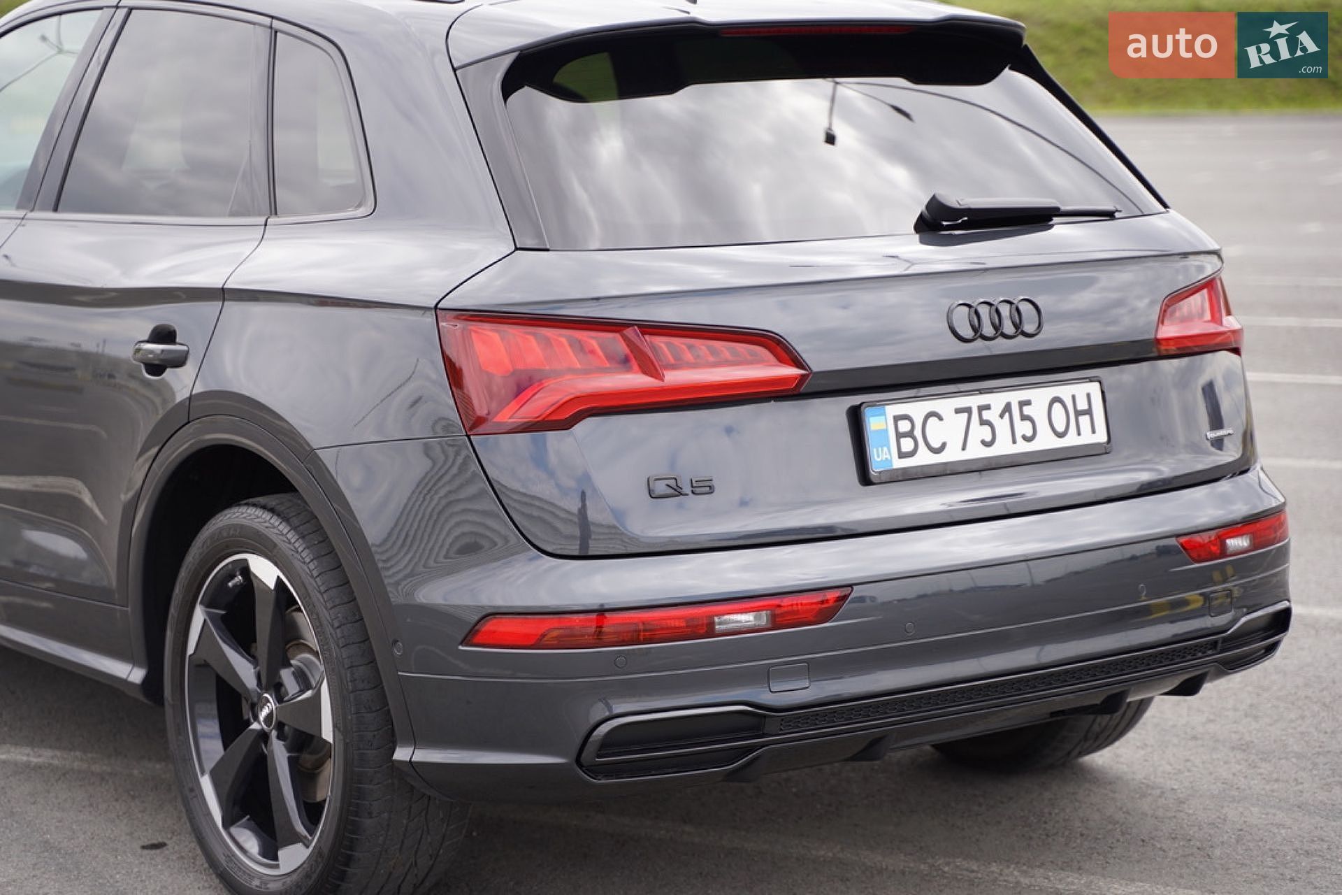 Audi Q5 2018 VIN WAUZZZFY4J2228830 фото оголошення 7 з 171