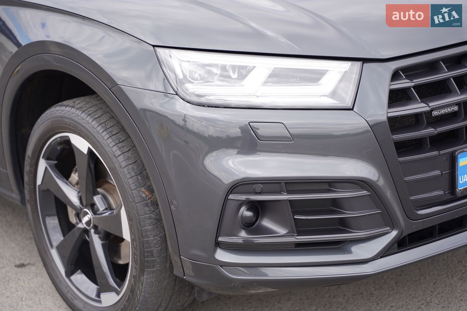 Audi Q5 2018 VIN WAUZZZFY4J2228830 фото оголошення 4 з 171