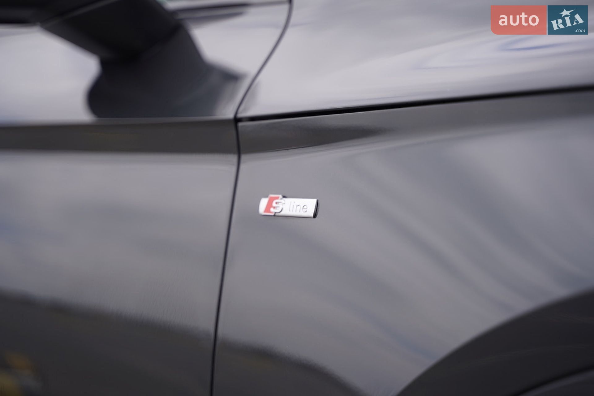 Audi Q5 2018 VIN WAUZZZFY4J2228830 фото оголошення 68 з 171
