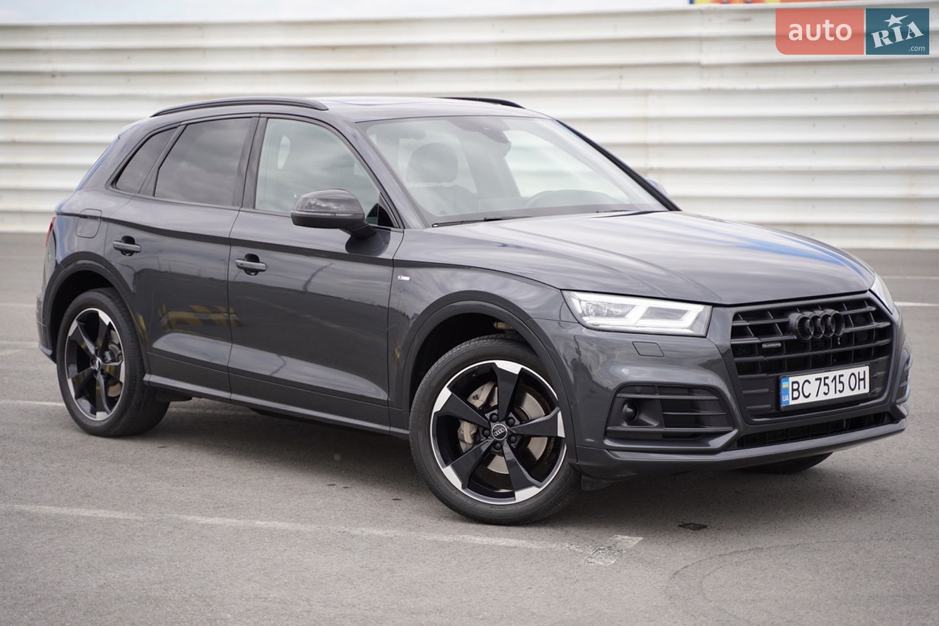 Audi Q5 2018 VIN WAUZZZFY4J2228830 фото оголошення 83 з 171
