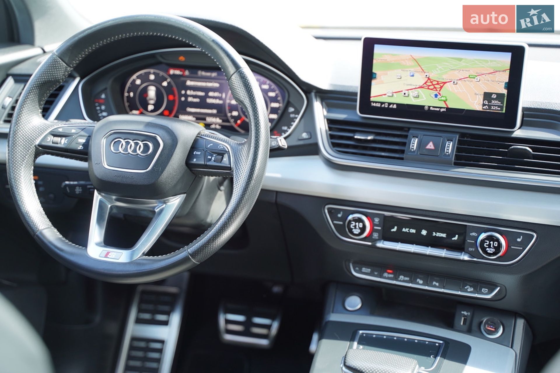 Audi Q5 2018 VIN WAUZZZFY4J2228830 фото оголошення 114 з 171