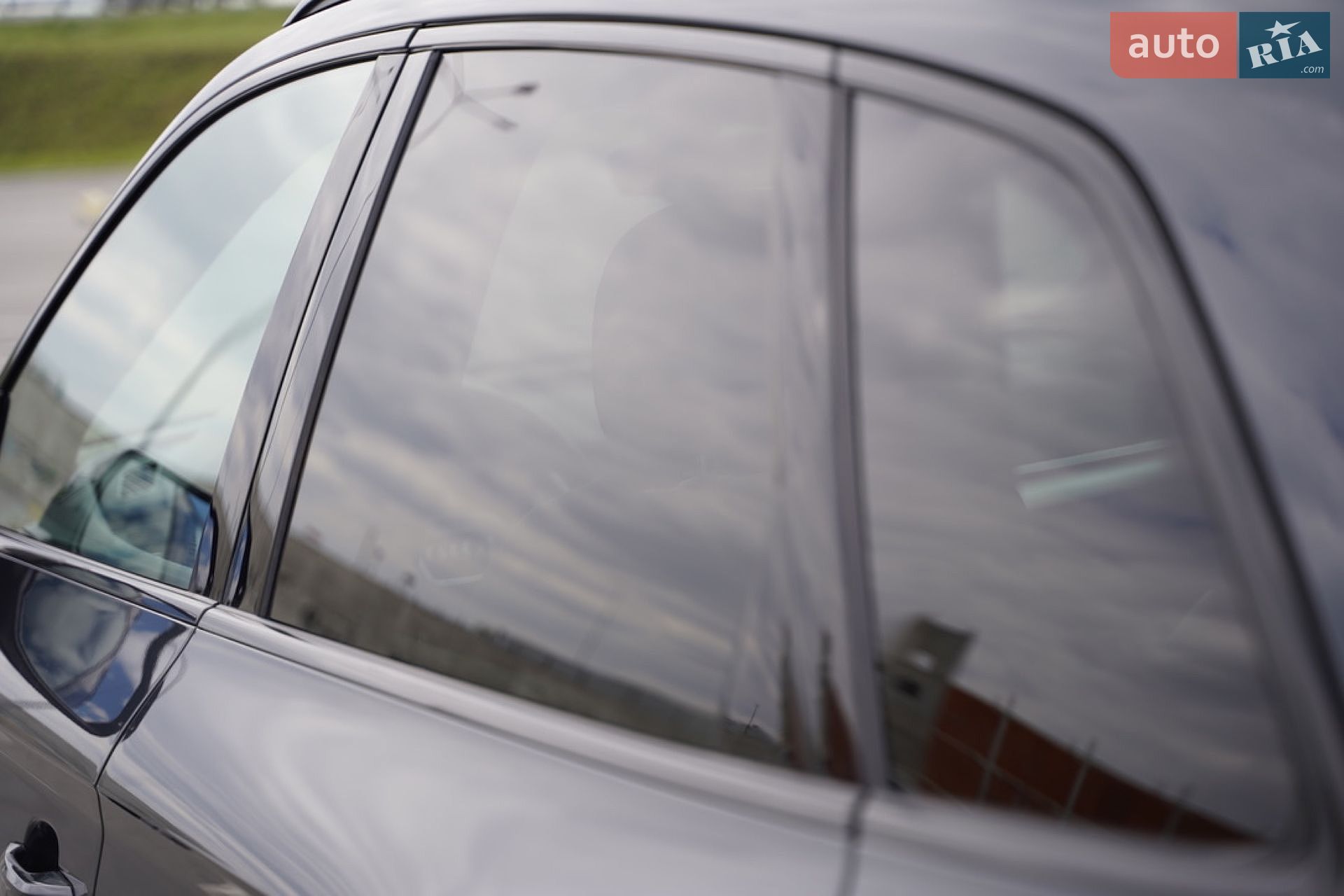 Audi Q5 2018 VIN WAUZZZFY4J2228830 фото оголошення 128 з 171